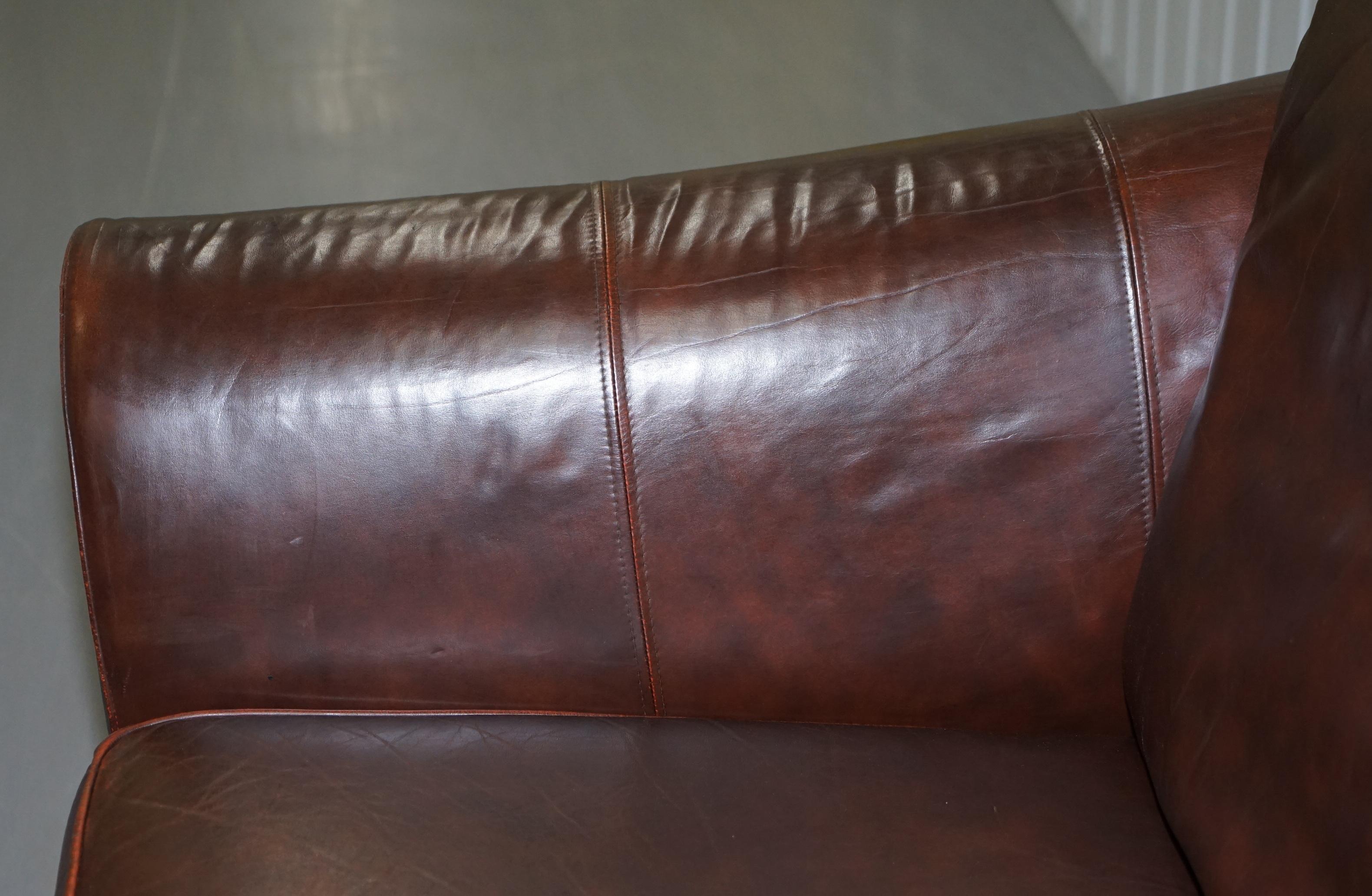 Marks & Spnecers Abbey Brown Leather Sofa Part of Suite with Armchairs In Good Condition In West Sussex, Pulborough