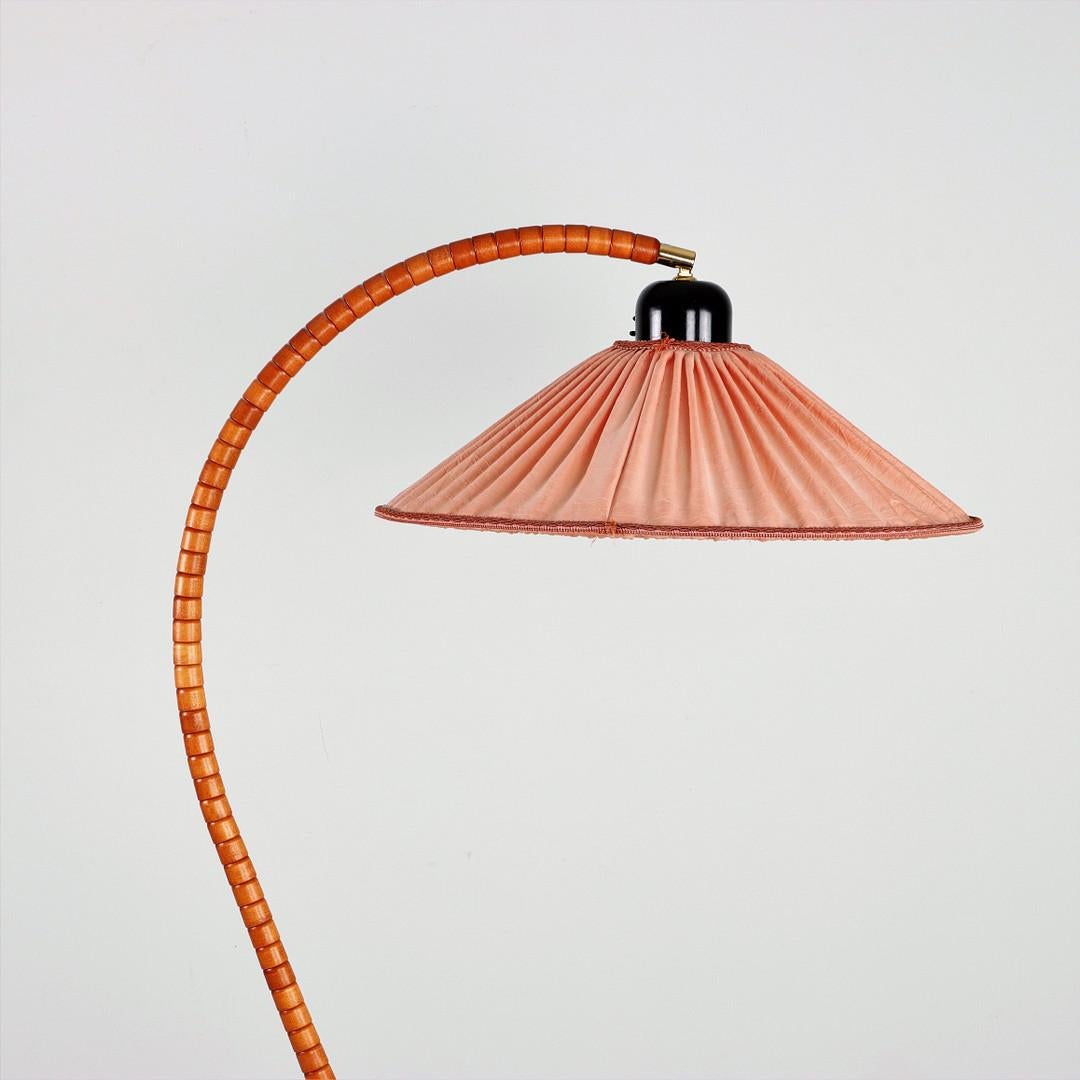 Markslöjd, Lámpara de pie - Rosa ''Cuello de cisne'' estilo Art Decó Sueco en venta
