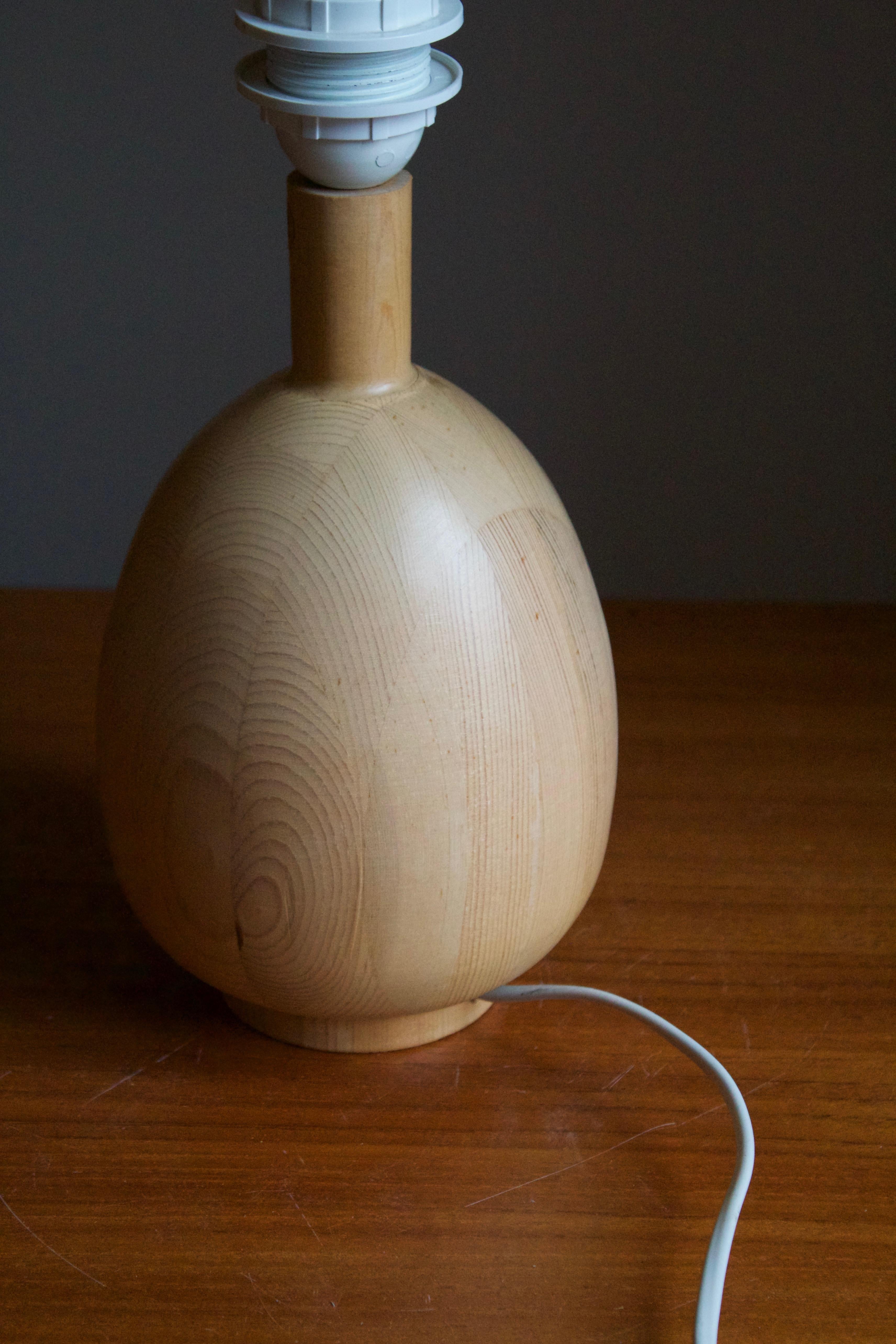 Swedish Markslöjd, Minimalist Table Lamp, Solid Pine, Kinna, Sweden, c. 1970s