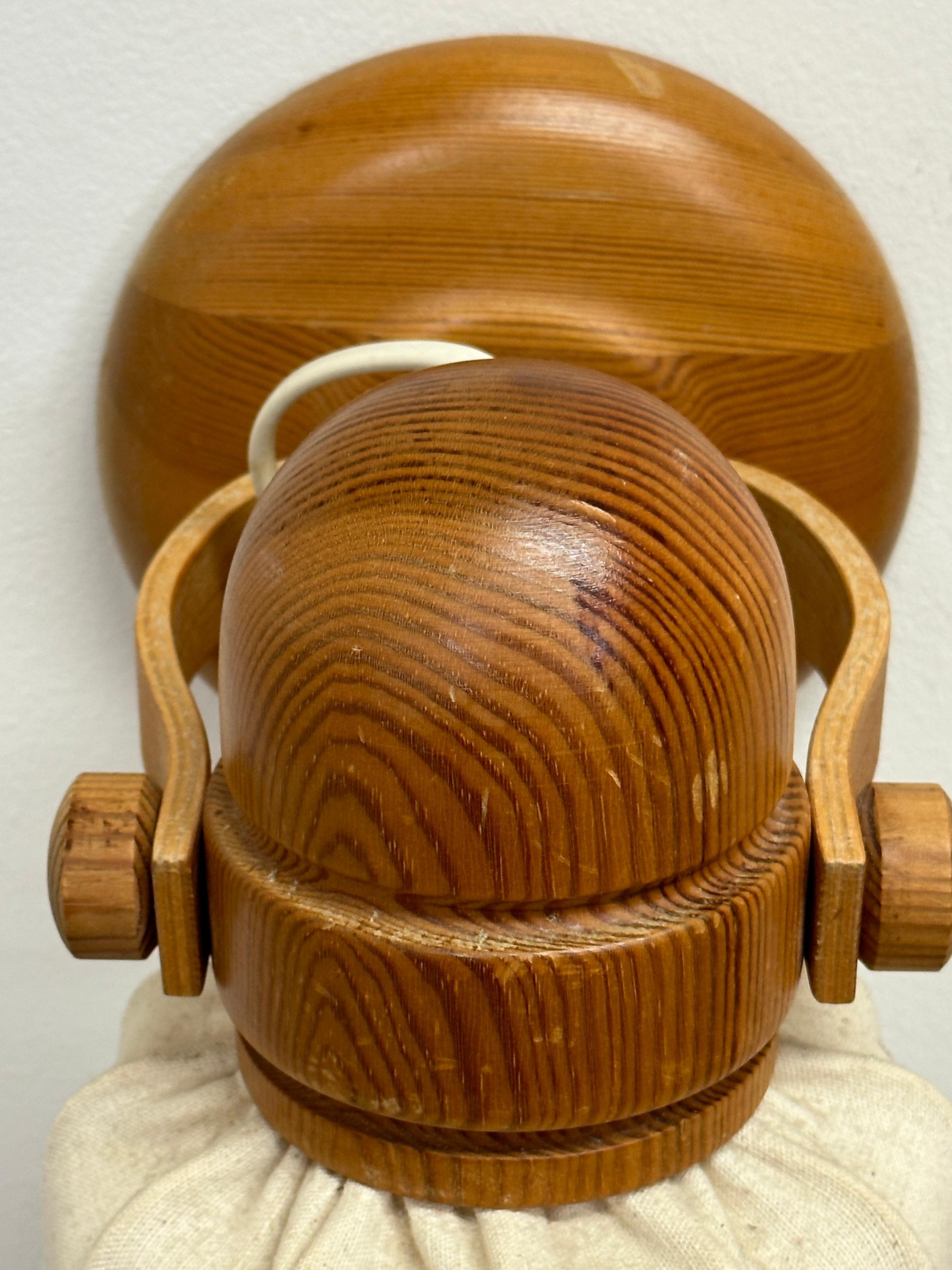 Markslöjd Svezia, applique o sconsiderata lampada da parete in pino in vendita 3