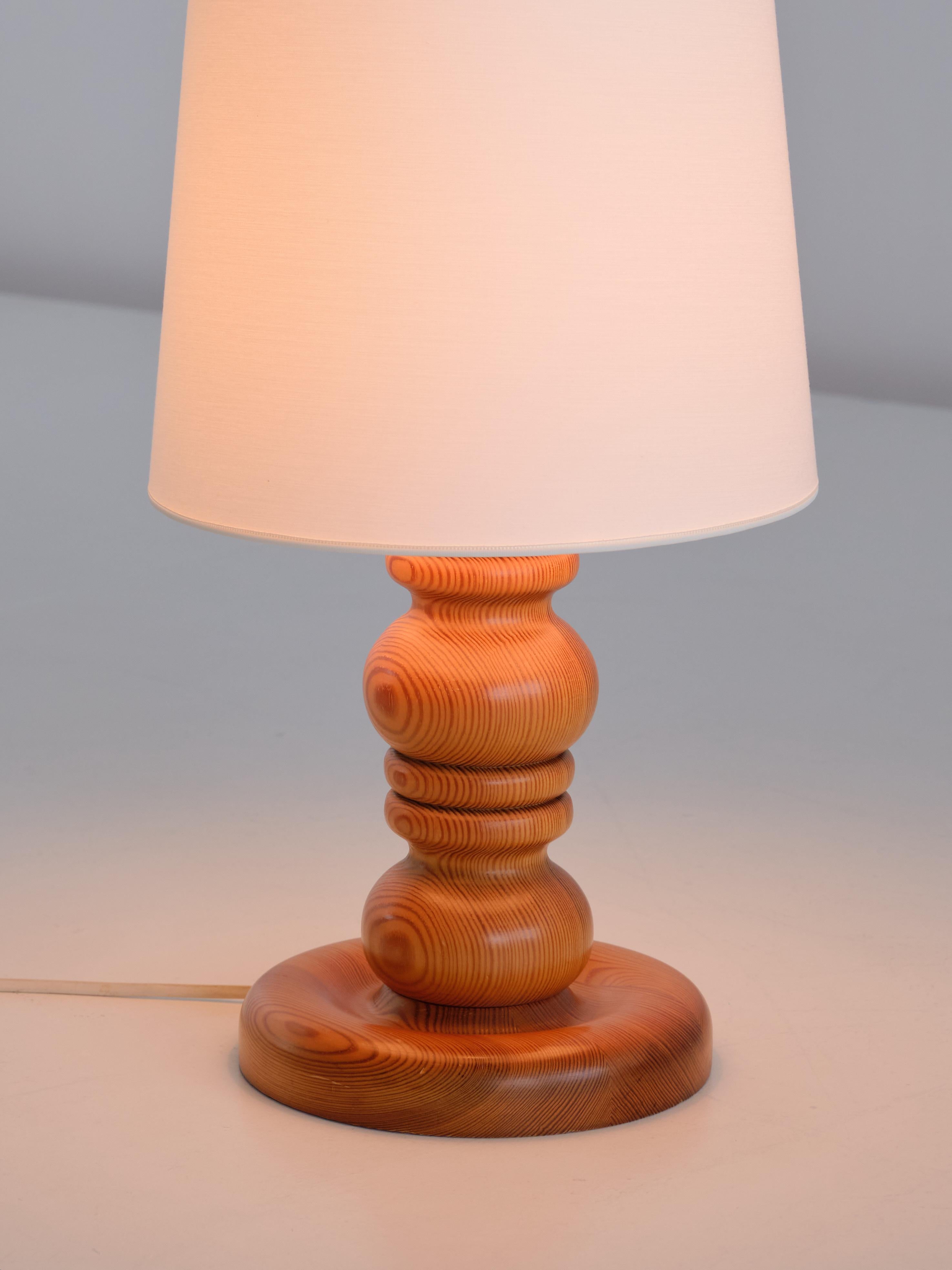 Markslöjd Table Lamp in Solid Pine, Kinna, Sweden, Early 1970s In Good Condition In The Hague, NL