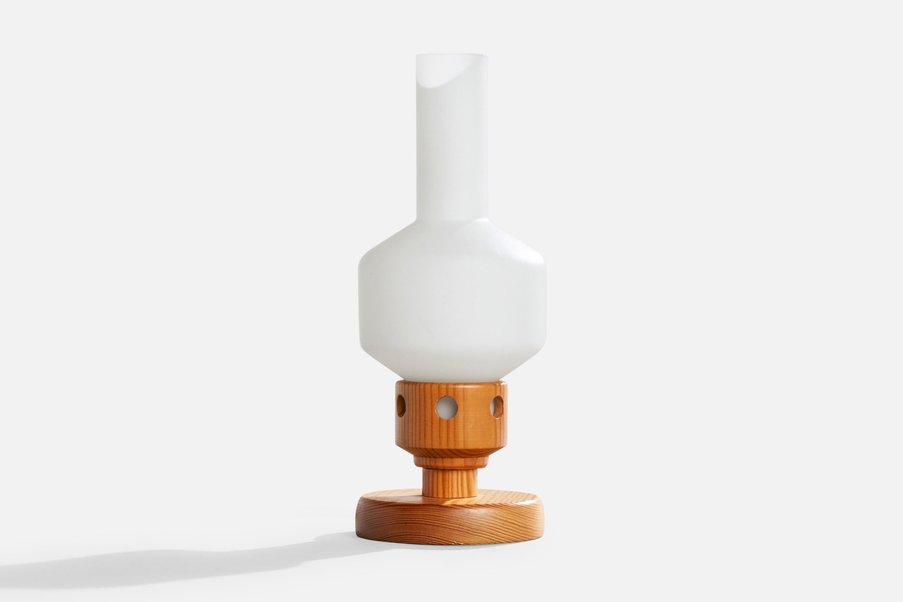 Suédois Markslöjd, lampe de table, pin, verre, Suède, années 1970 en vente