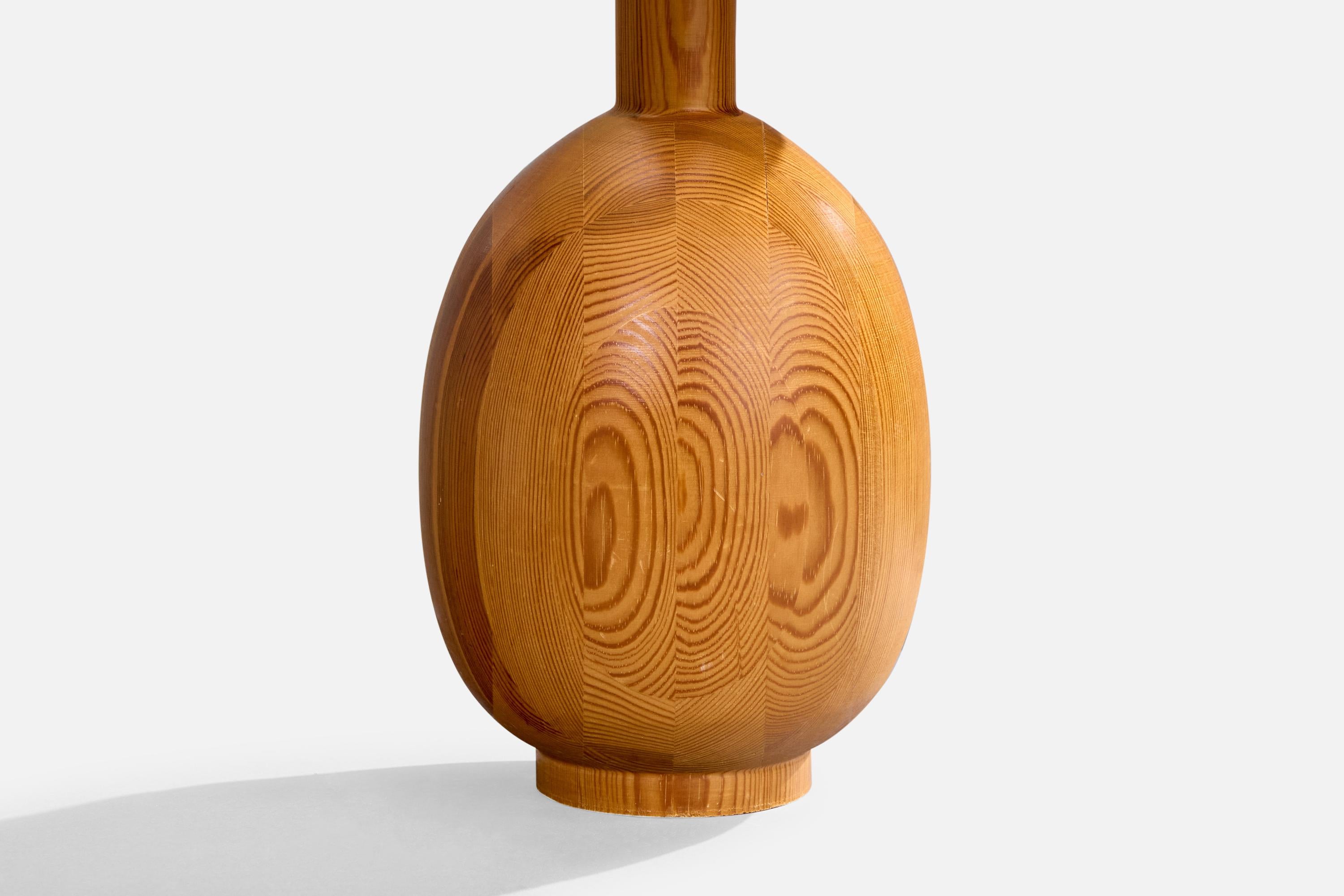 Fin du 20e siècle Markslöjd, lampe de table, pin, papier parchemin, Suède, années 1970 en vente