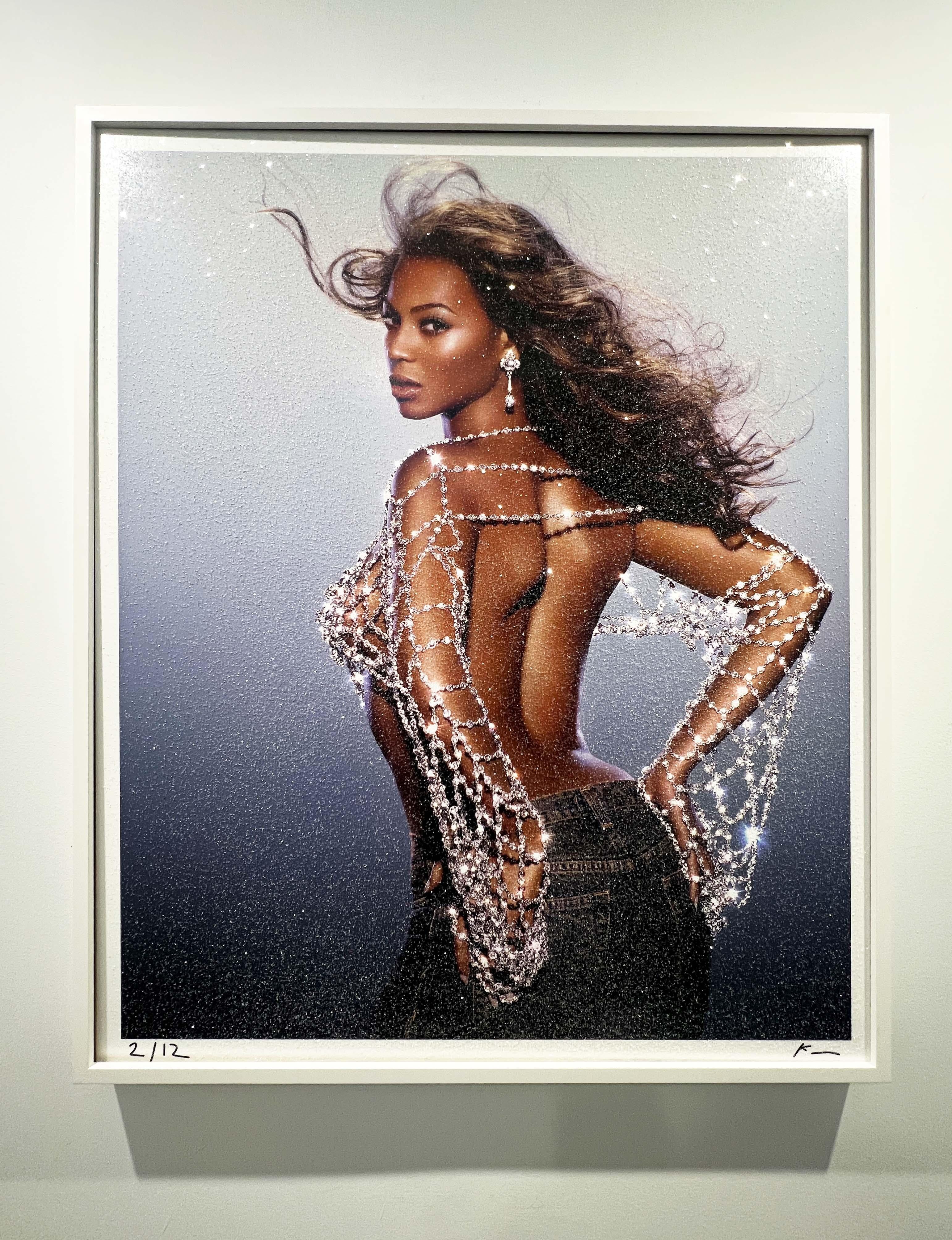 Beyoncé, Dangerously In Love, Zurück, Diamond Dust Sonderausgabe – Photograph von Markus Klinko