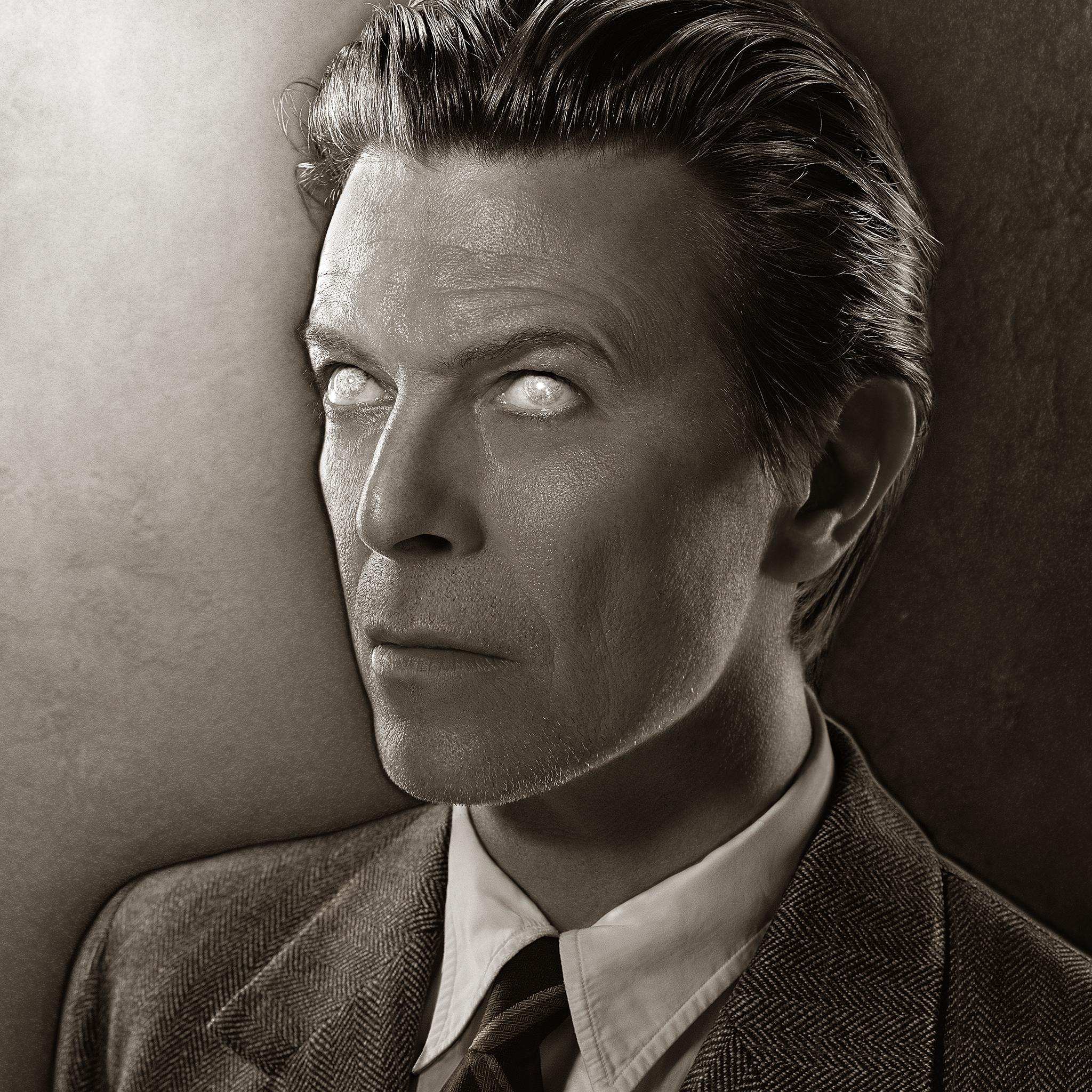 Markus Klinko Portrait Photograph – David Bowie: „Heather“