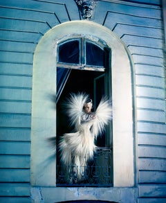 Markus Klinko - Daphne Guinness, fenêtre de Paris, photographie 2011, imprimée d'après