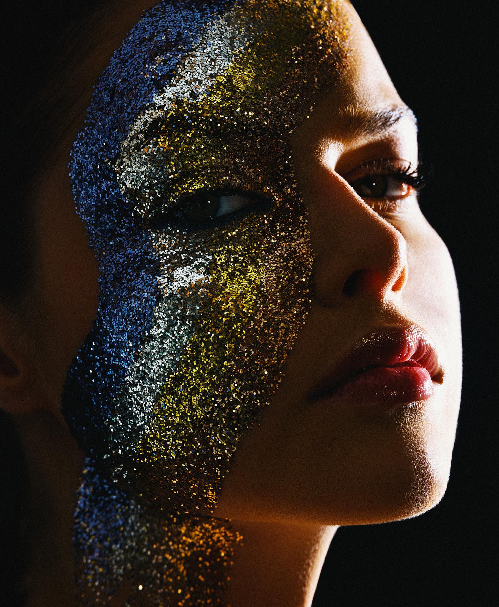 "Markus Klinko ist ein preisgekrönter, internationaler Mode- und Promi-Fotograf und Regisseur, der mit vielen der bekanntesten Stars aus Film, Musik und Mode gearbeitet hat.

Klinko hat unter anderem Beyonce, Lady Gaga, David Bowie, Jennifer Lopez,