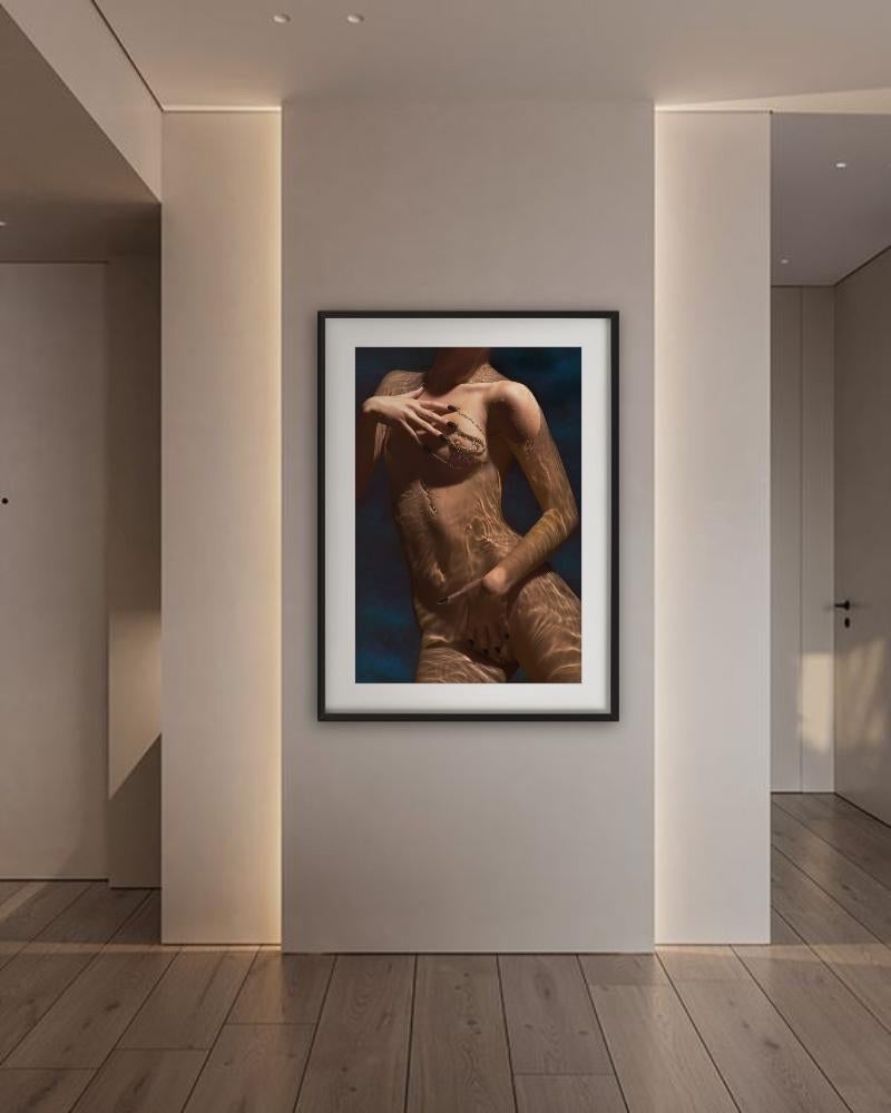 Nudi, catene Klinko e Lee, Fotografia d'arte in vendita 1