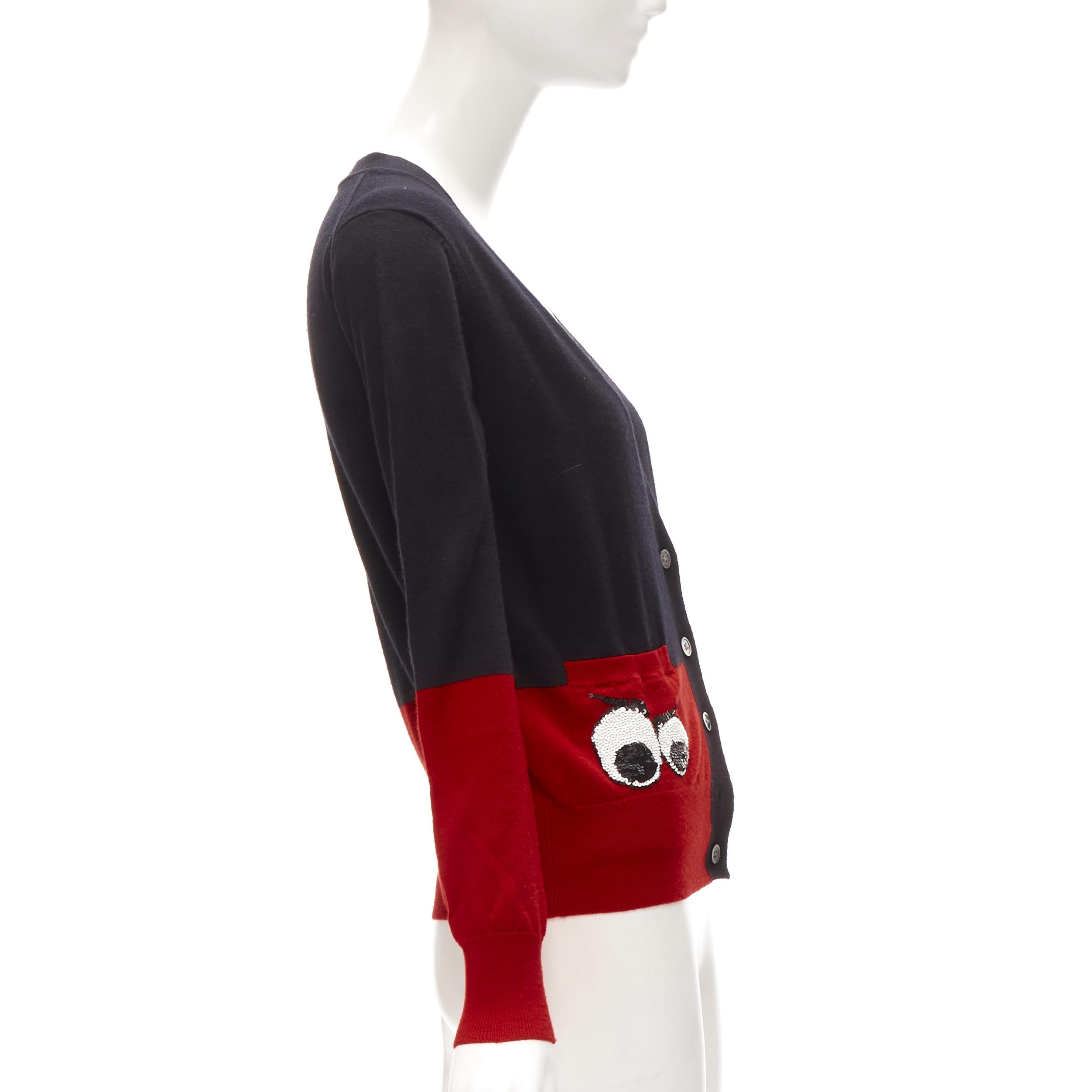 MARKUS LUPFER 100% Merinowolle Schwarz Rot Angry Eyes Pailletten Tasche Strickjacke XS im Angebot 1