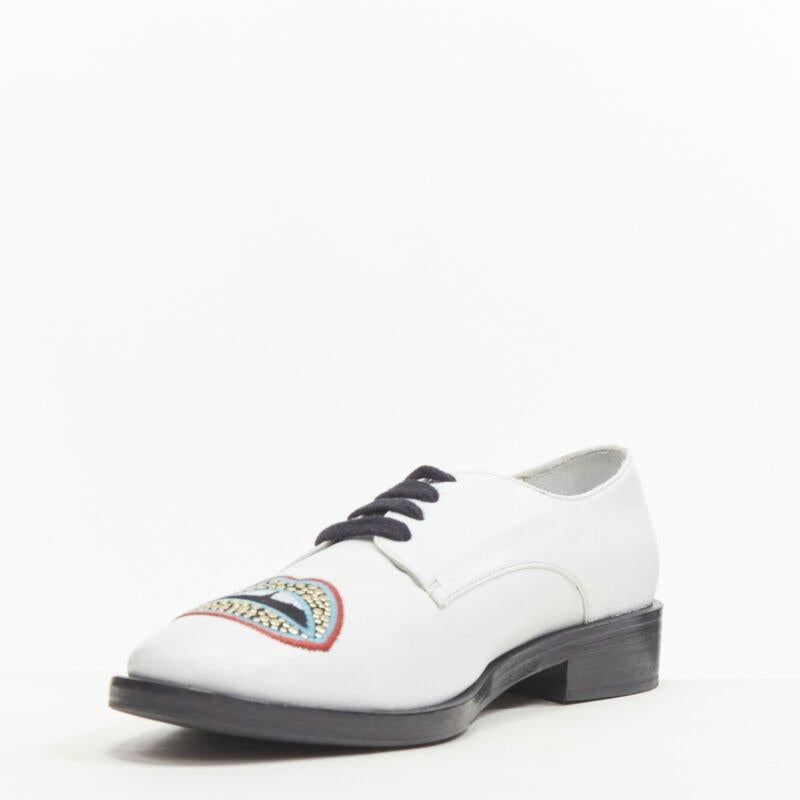 MARKUS LUPFER Signature Nieten bestickte Lippen weiß Leder Brogue EU36 im Angebot 1