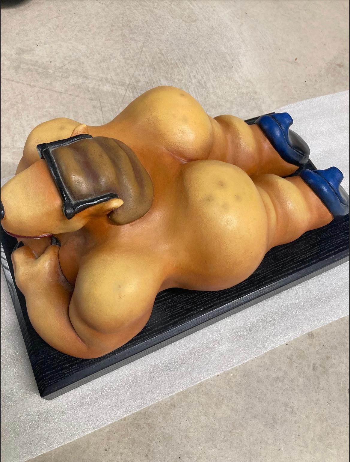 Si tratta di una scultura dipinta a mano 35 di Markus Pierson 