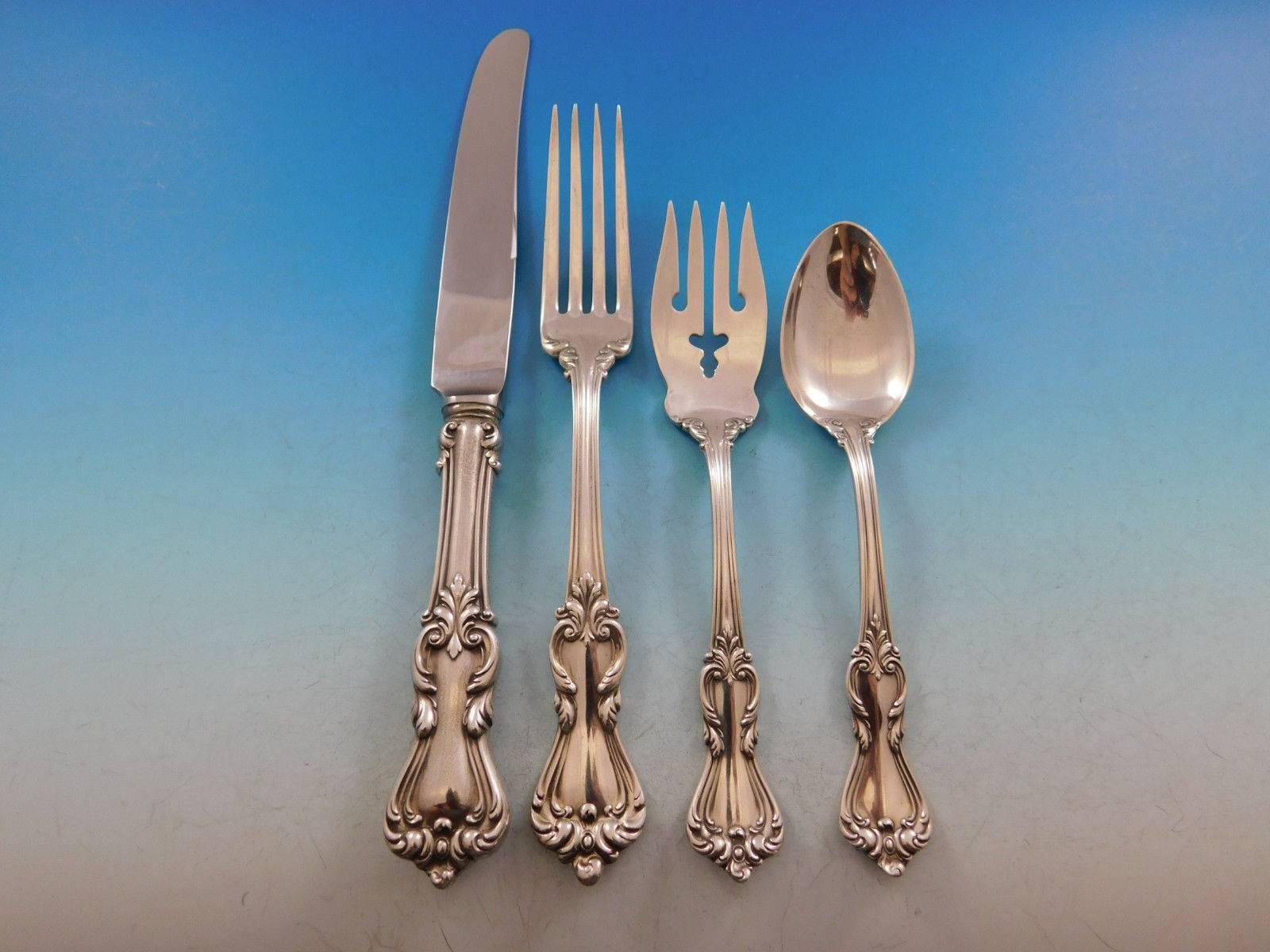 Marlborough by Reed & Barton sterling silver flatware set - 31 pieces. Great starter set! This set includes:

Six knives, 9 1/8