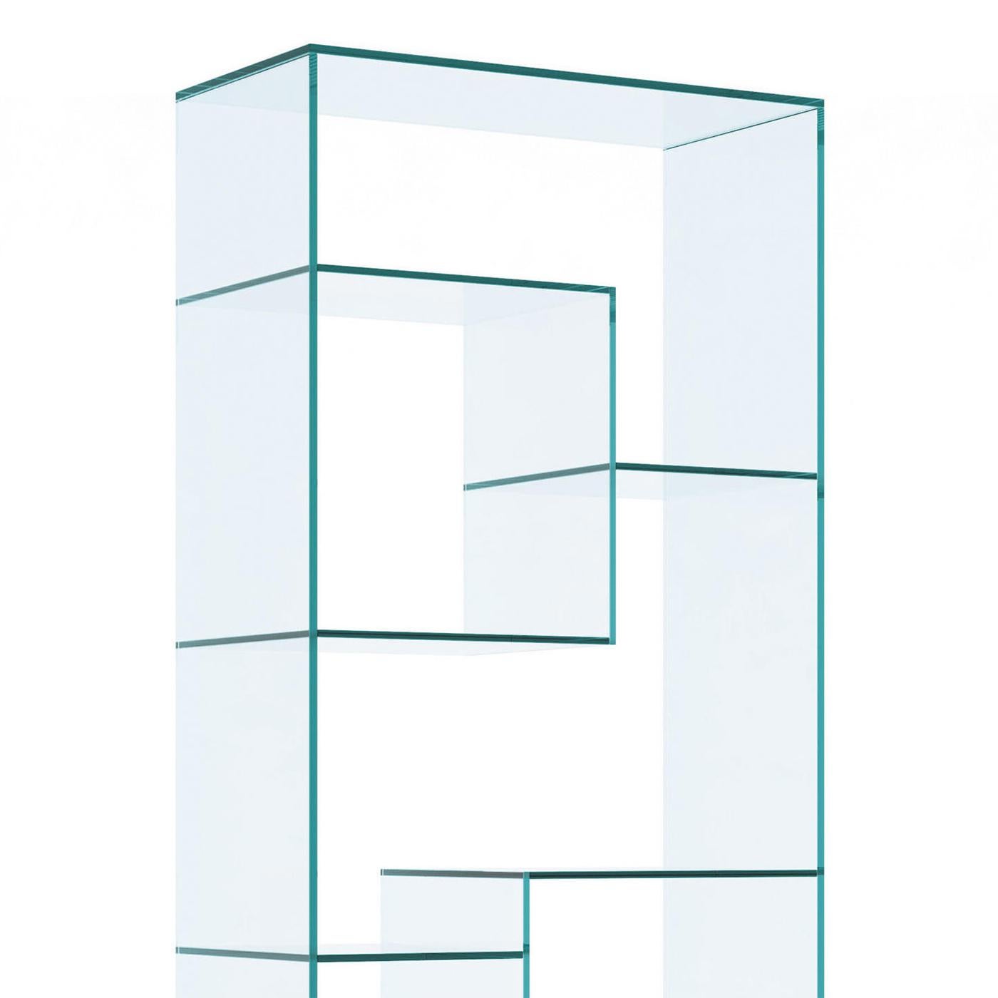 Bookcase Marlena Large with all 
structure in clear glass.
Also available in smocked glass, on request.