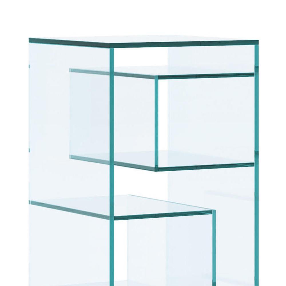 Bookcase Marlena Small with all 
structure in clear glass.
Also available in smocked glass, on request.