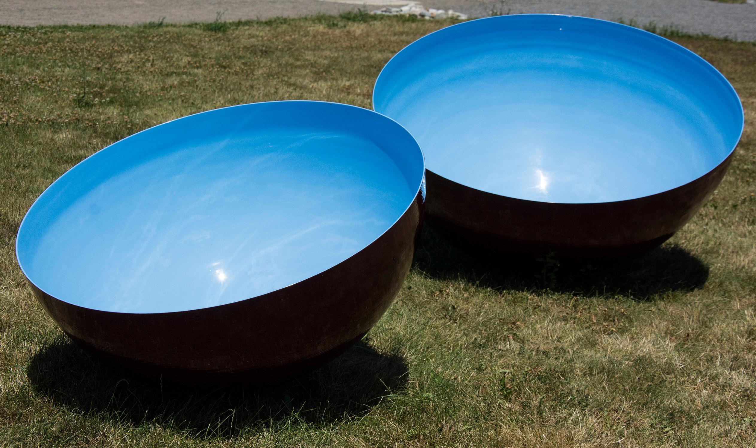 Singing Bowl Cerulean Sky Medium - outdoor stainless steel sculpture in blue - Contemporary Sculpture by Marlene Hilton Moore