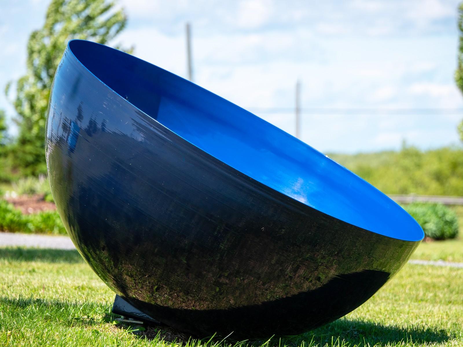 Singing Bowl Ultramarine Sky Medium - painted stainless steel garden sculpture - Contemporary Sculpture by Marlene Hilton Moore