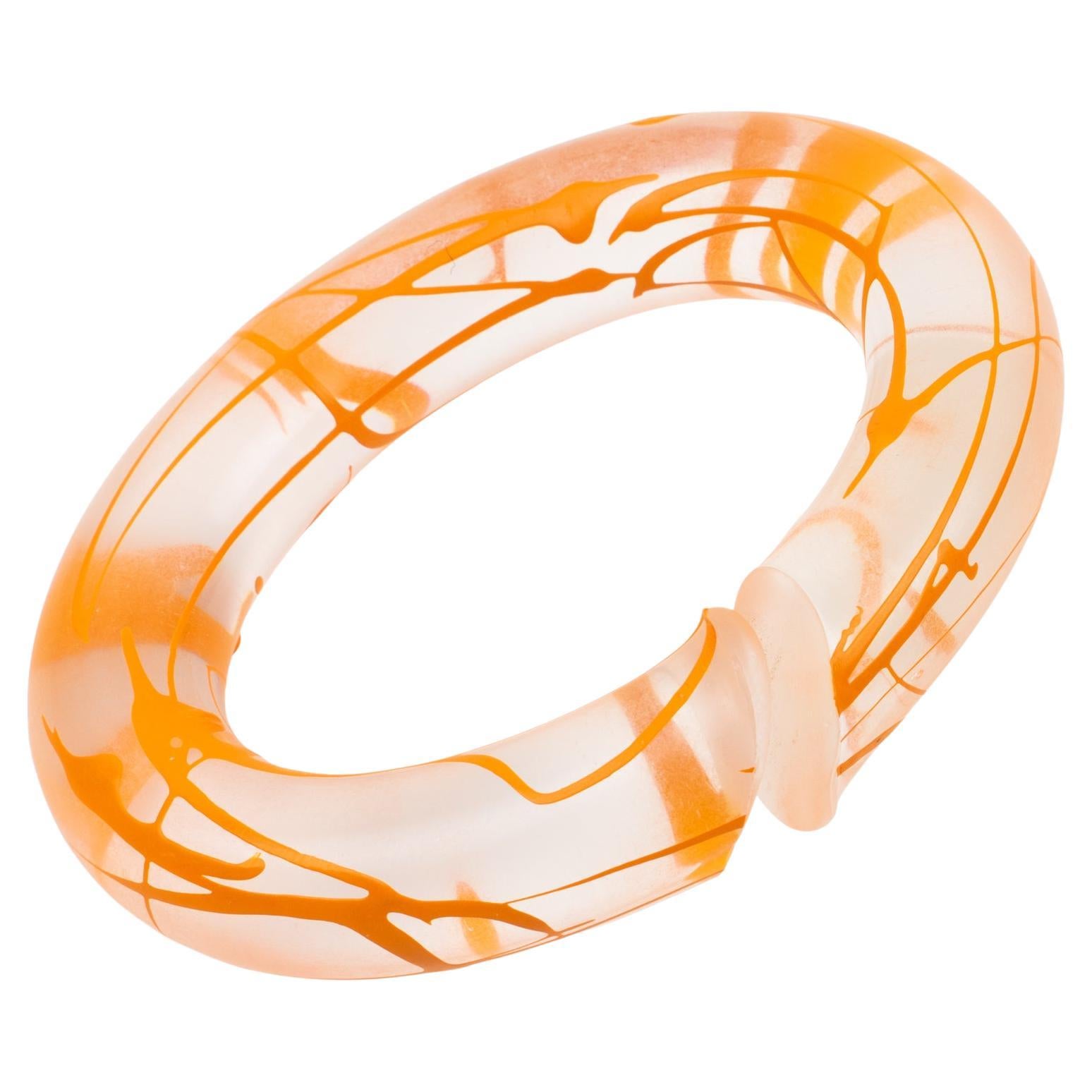 Pulsera brazalete de lucite acrílico Marlene McKibbin en venta