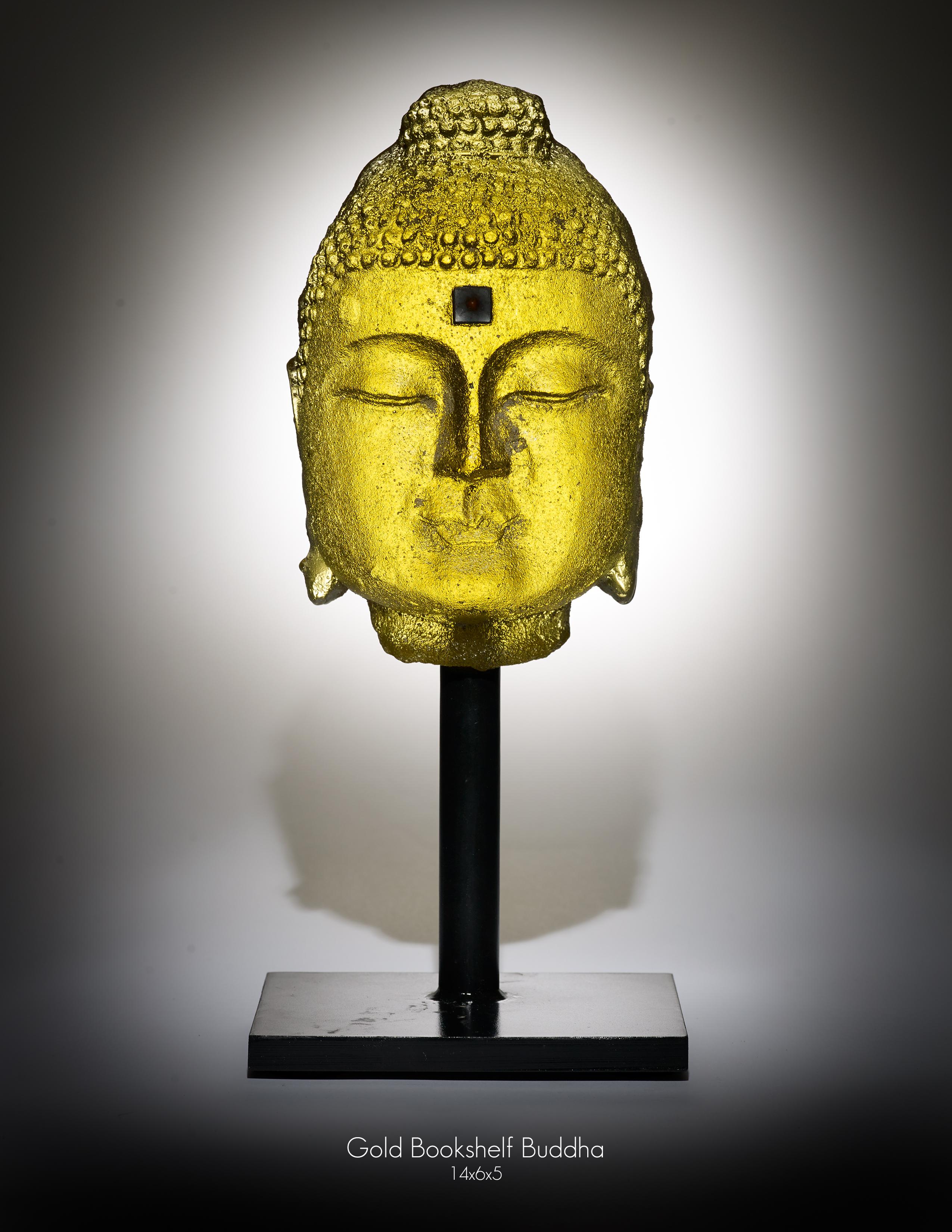 Figurative Sculpture de Marlene Rose - Estantería Buda Oro