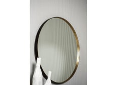 Grand miroir mural rond Marlene avec cadre en laiton recouvert de cuir par Baxter