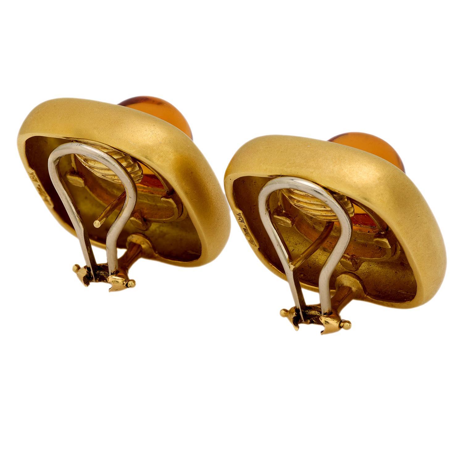 Moderne Marlene Stowe, boucles d'oreilles en or jaune 18 carats avec citrine mate de 12,80 carats en vente