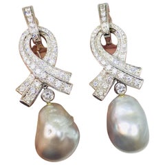 Marlene Stowe 18 Karat Gold 2.62 Carats VS Diamond Baroque Pearl Dangle Earrings
