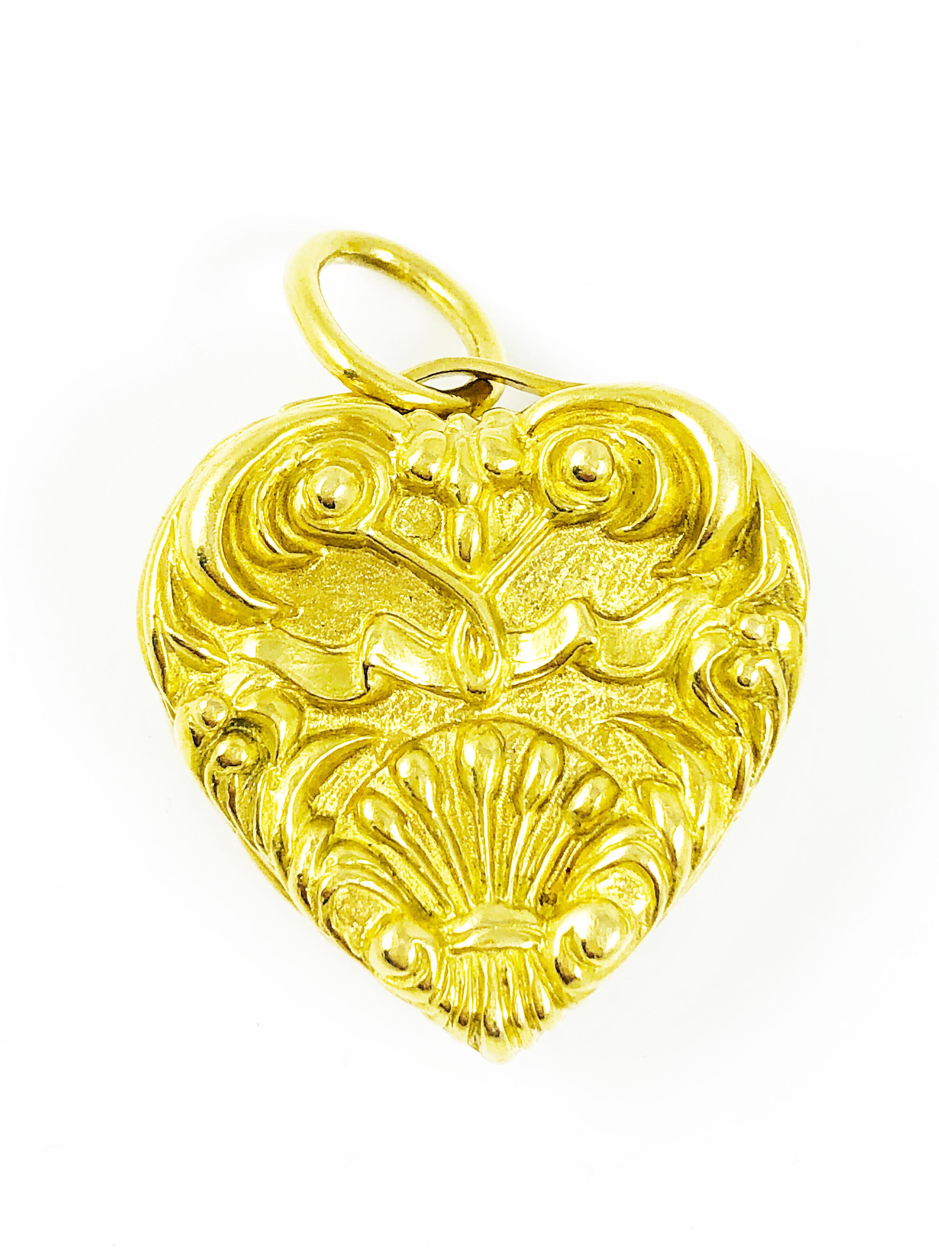 Marlene Stowe 18 Karat Yellow Gold Heart Pendant and Link Chain 6