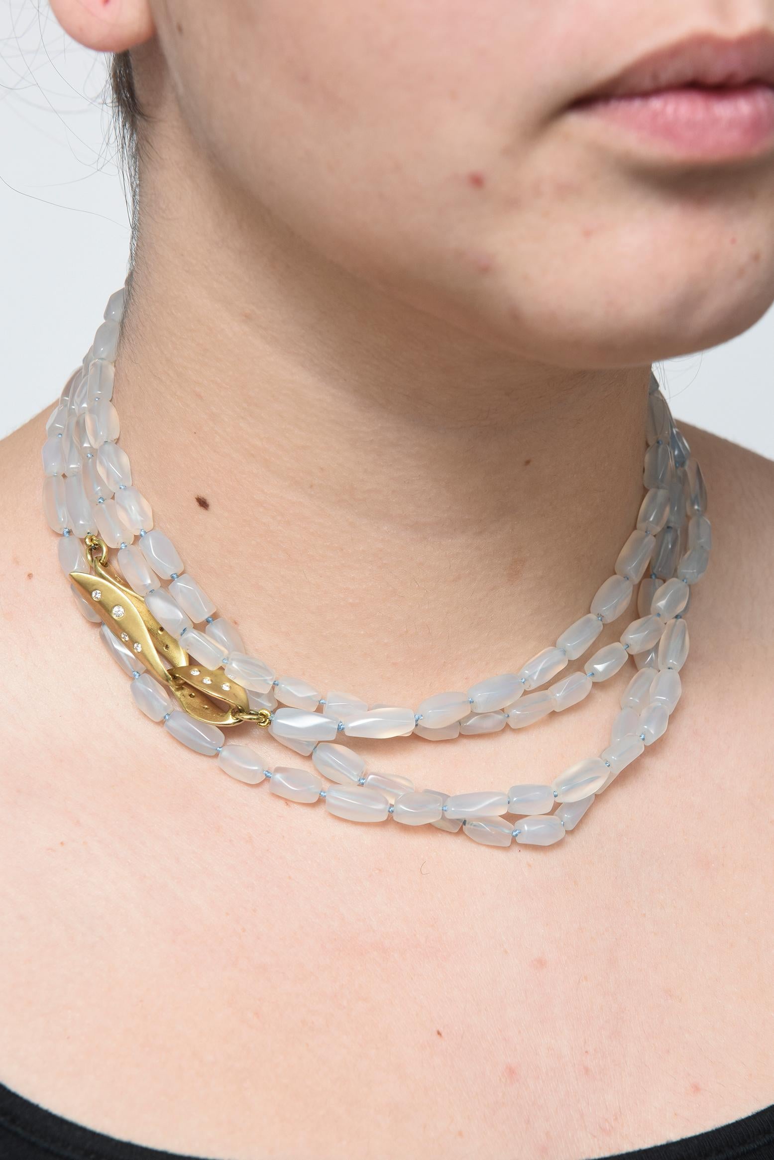 Collana in oro con perle di diamante e calcedonio di Marlene Stowe in vendita 7