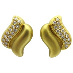 Vintage Marlene Stowe Diamond Double Wave Clip-On Earrings 18 Karat Yellow Gold