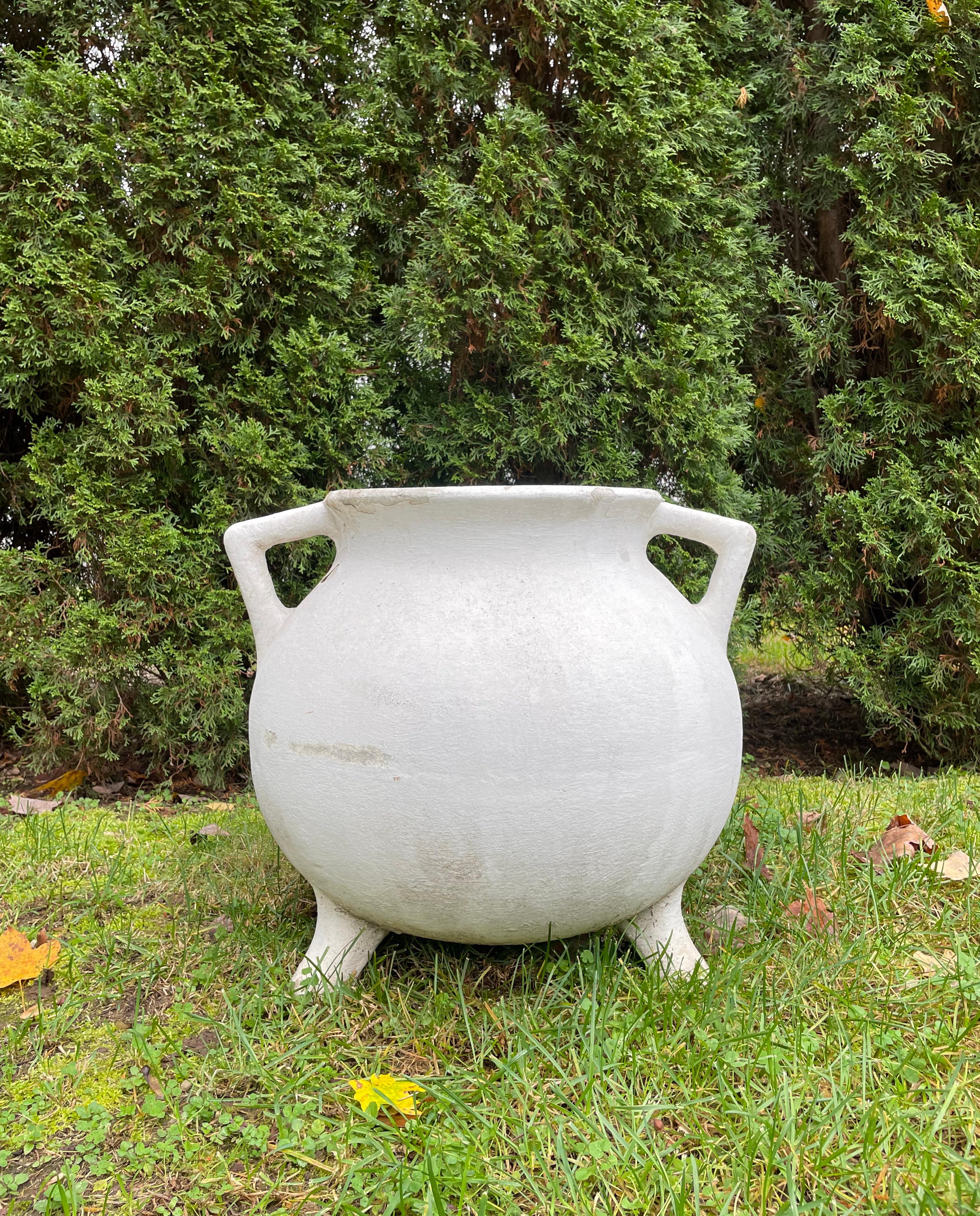 Marmite Cauldron-Form Planters Designed by Willy Guhl For Sale 3