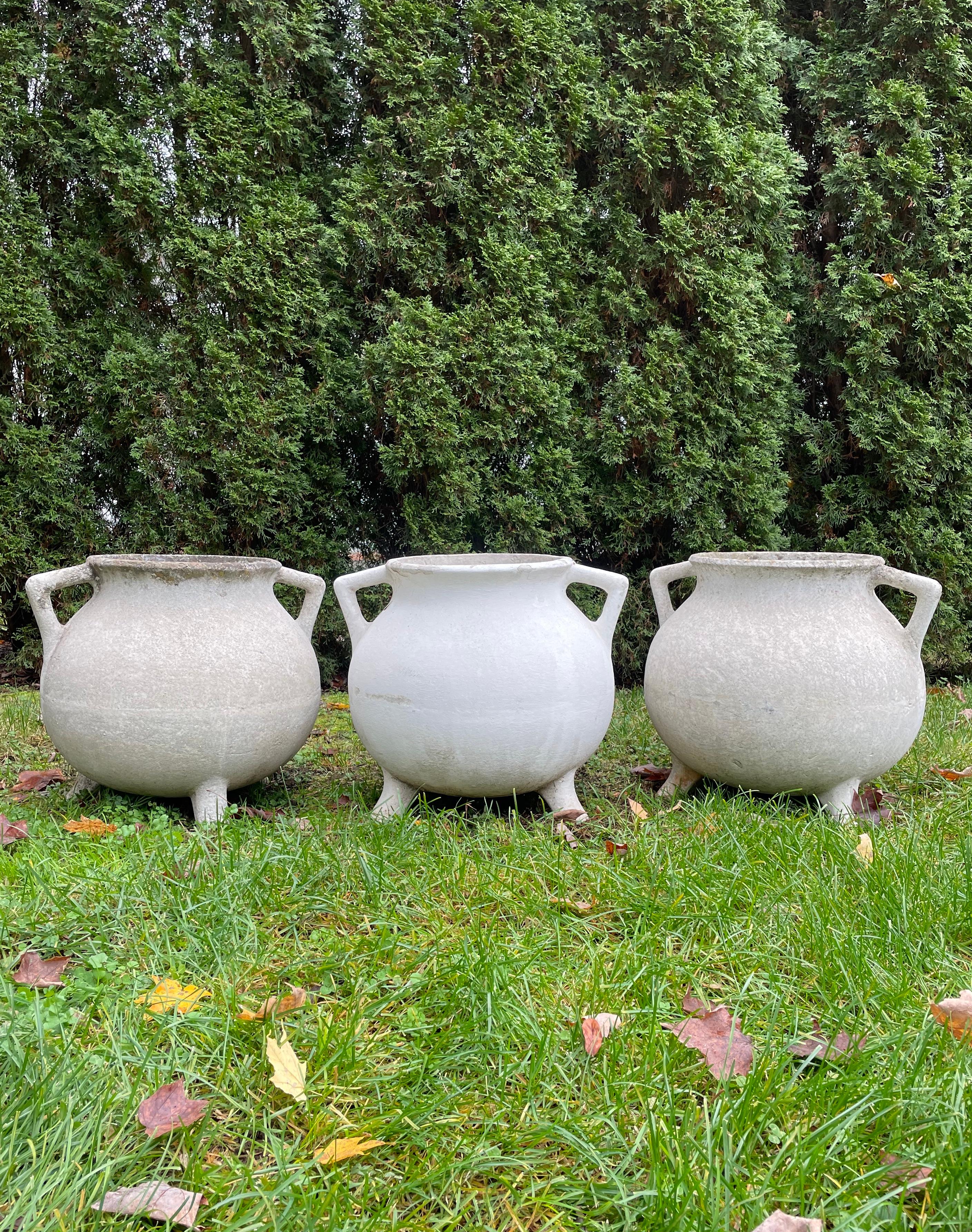 Marmite Cauldron-Form Planters Designed by Willy Guhl For Sale 2