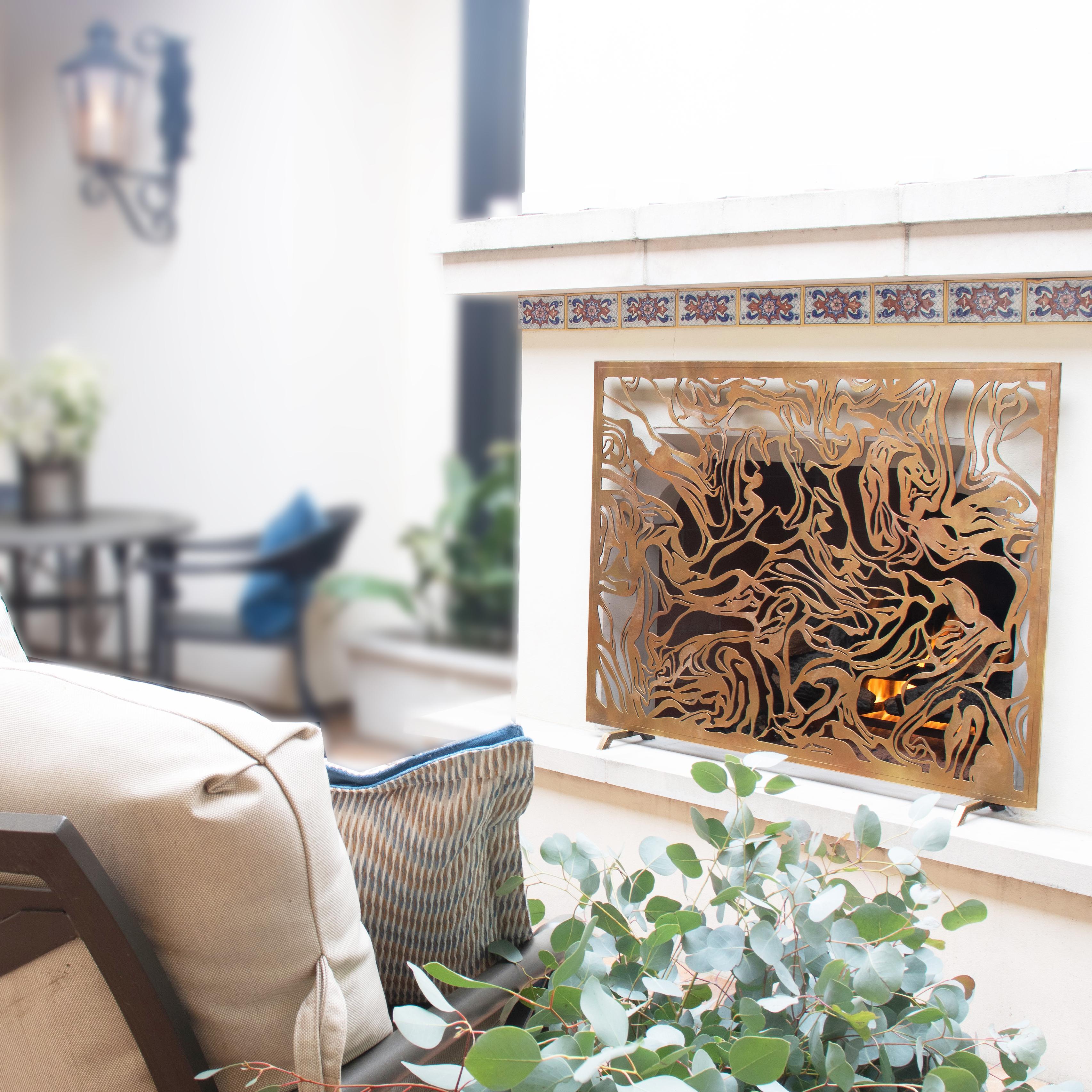 Contemporary Marmol Fireplace Screen in Aged Gold For Sale