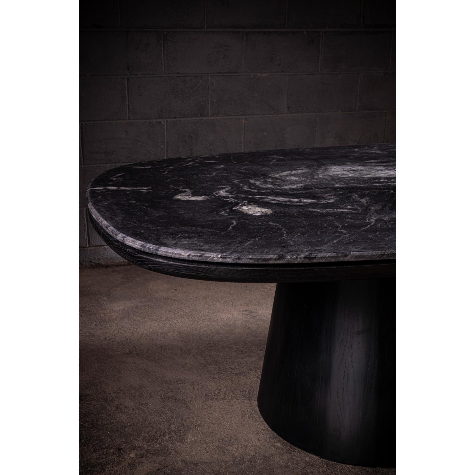 Marmol Negro Dining Table in Black Oak & Antolini Quartzite by No Age Studio Neuf - En vente à Geneve, CH