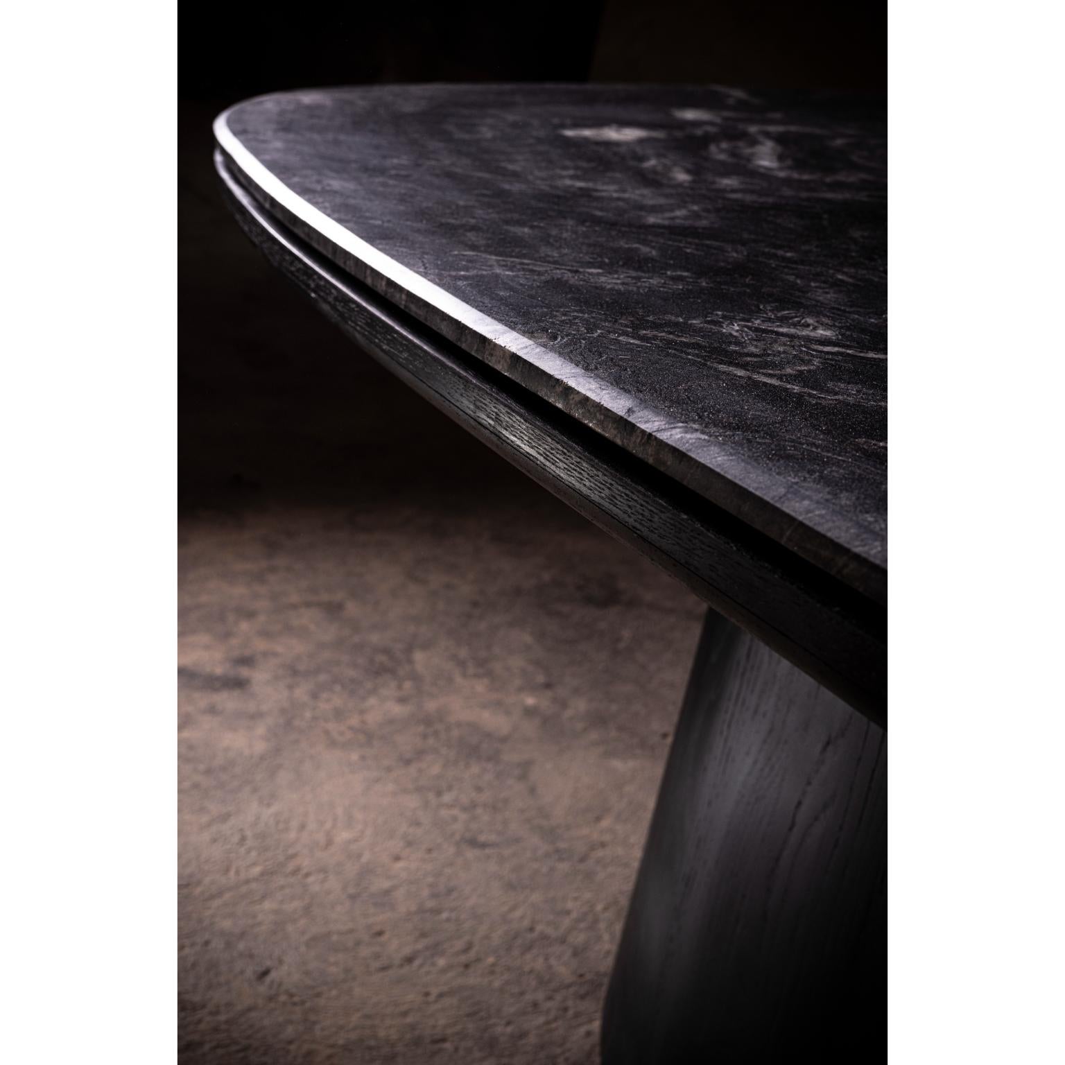 XXIe siècle et contemporain Marmol Negro Dining Table in Black Oak & Antolini Quartzite by No Age Studio en vente