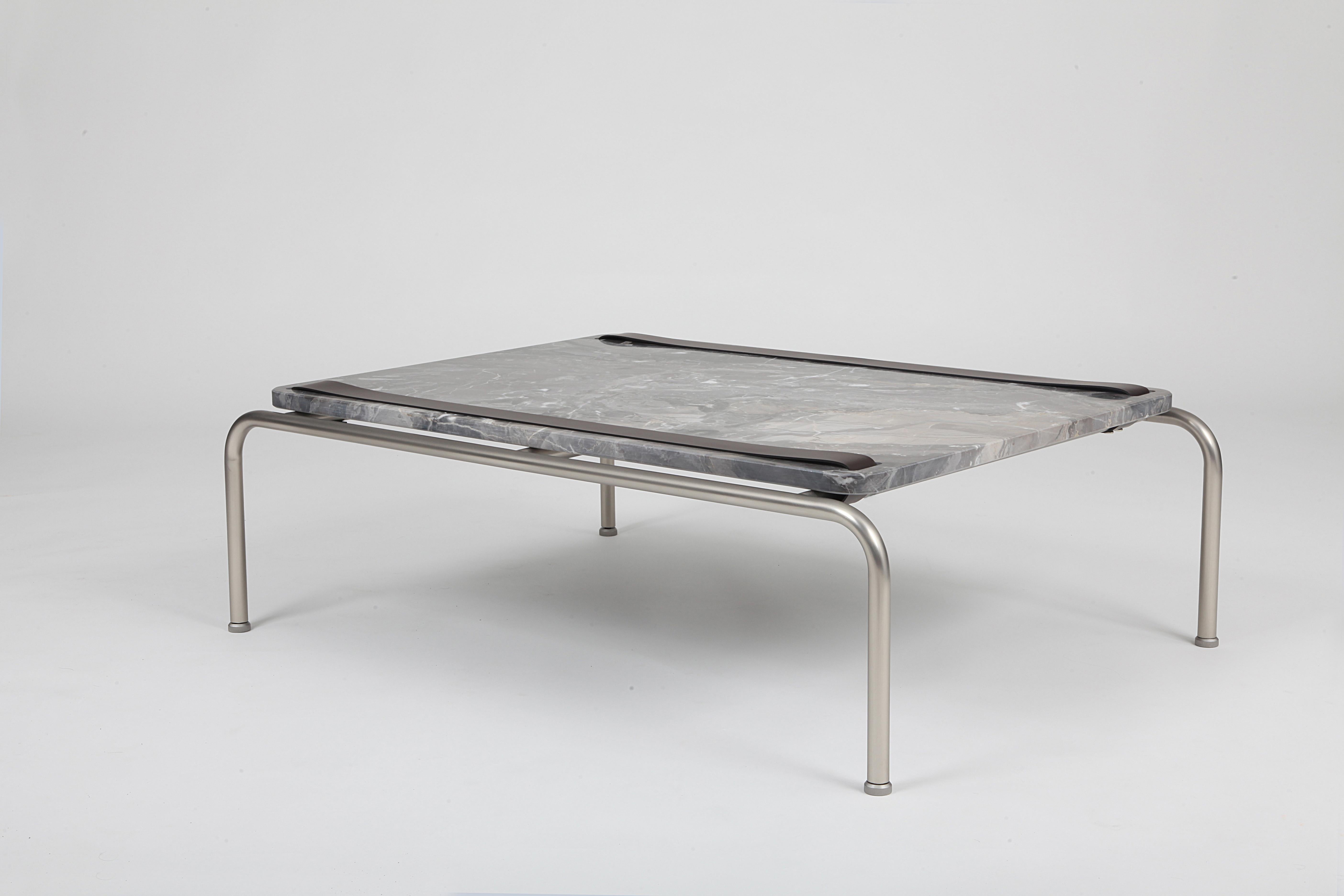 Moderne Table basse Marmorino en marbre grigio Orobico di Dalmoto  en vente