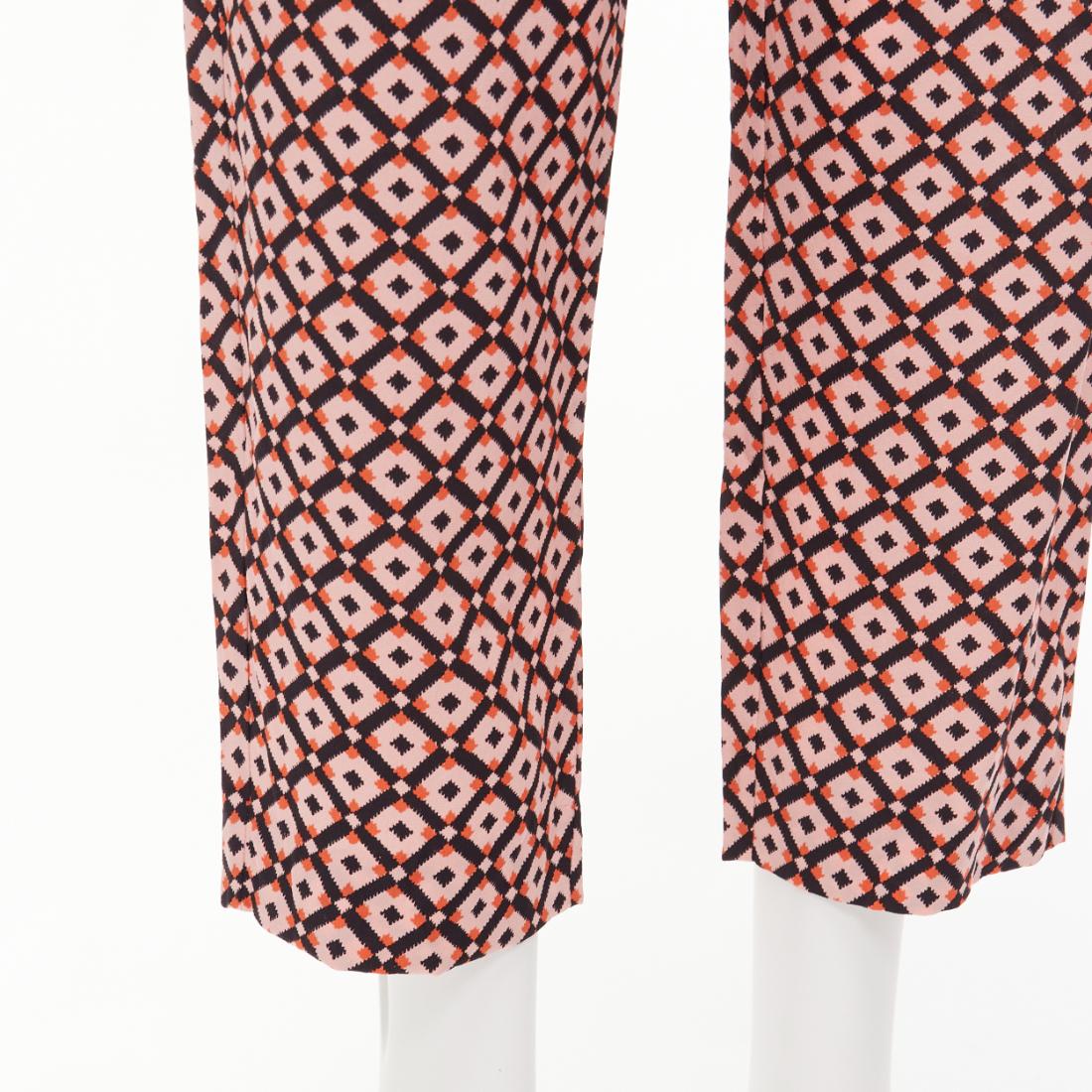 MARNI 100% soie noir rose imprimé géométrique pantalon cropped à taille élastique IT40 S en vente 3