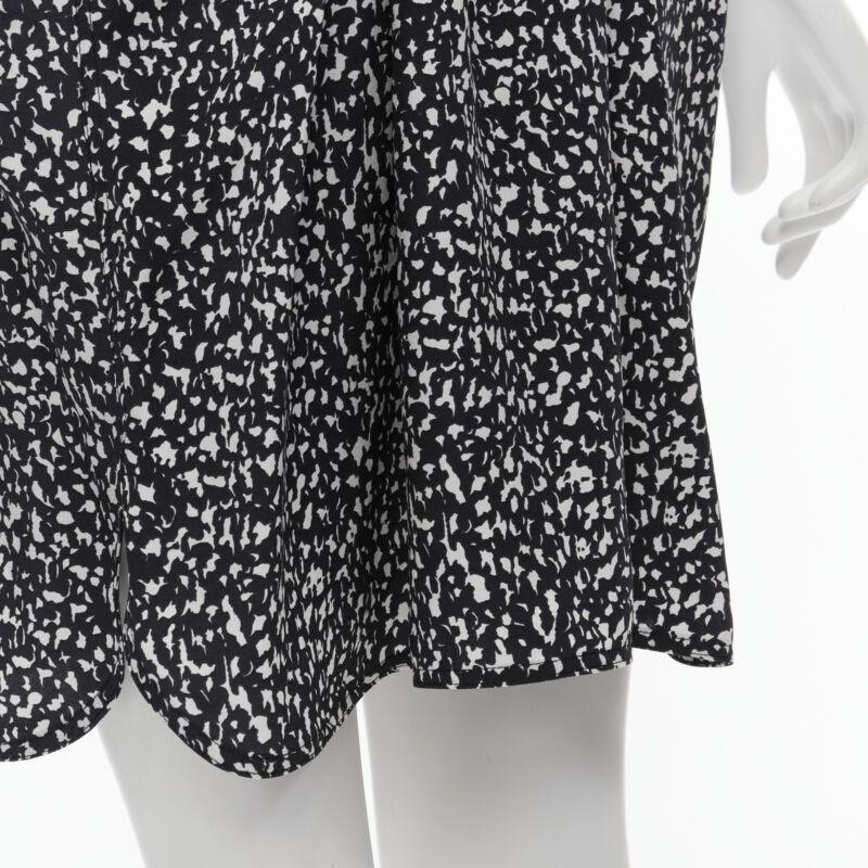 MARNI 100% Seide schwarz weiß abstrakt geknöpftes Etuikleid IT38 XS im Angebot 5