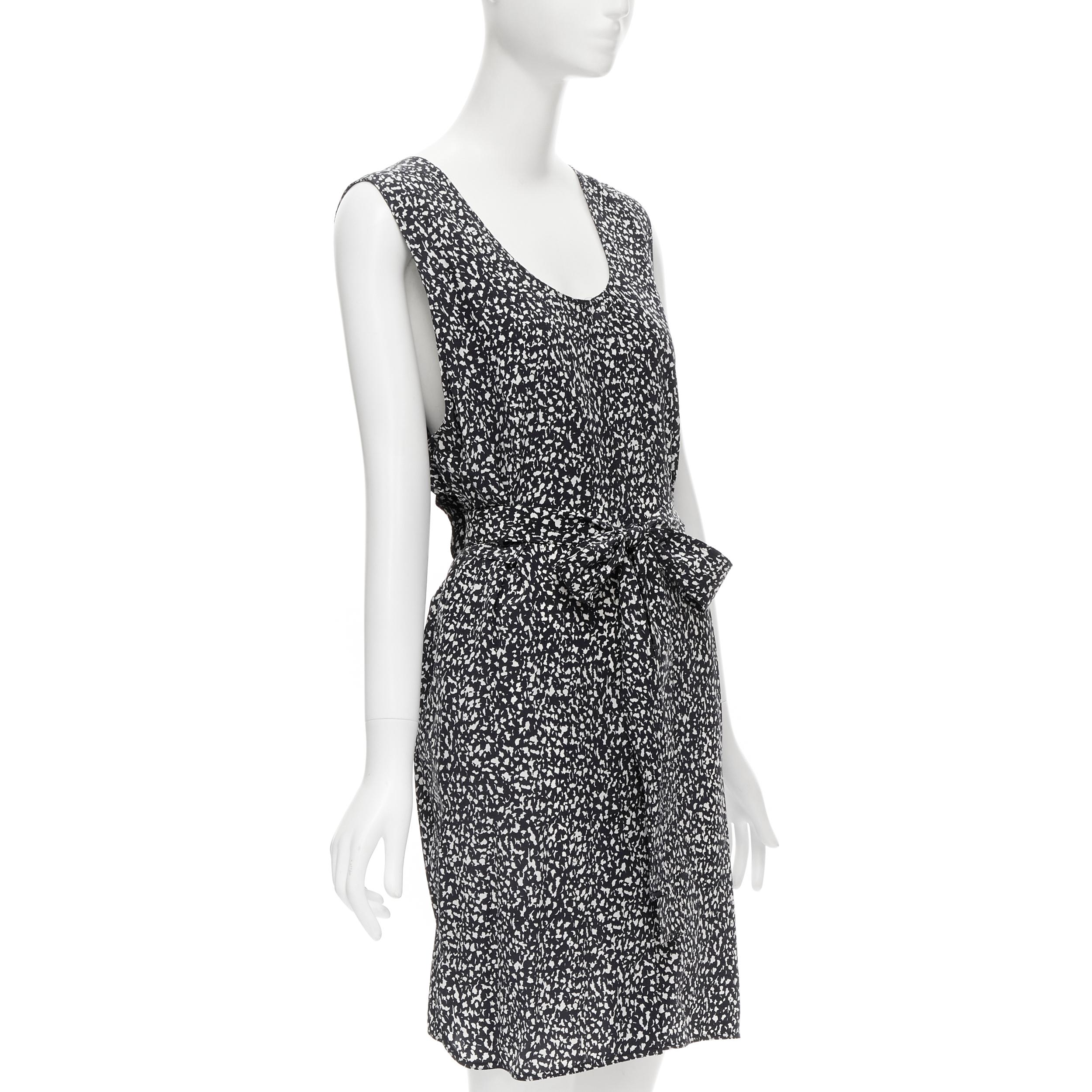 MARNI 100% silk black white abstract button belted sheath dress IT38 XS In Excellent Condition For Sale In Hong Kong, NT