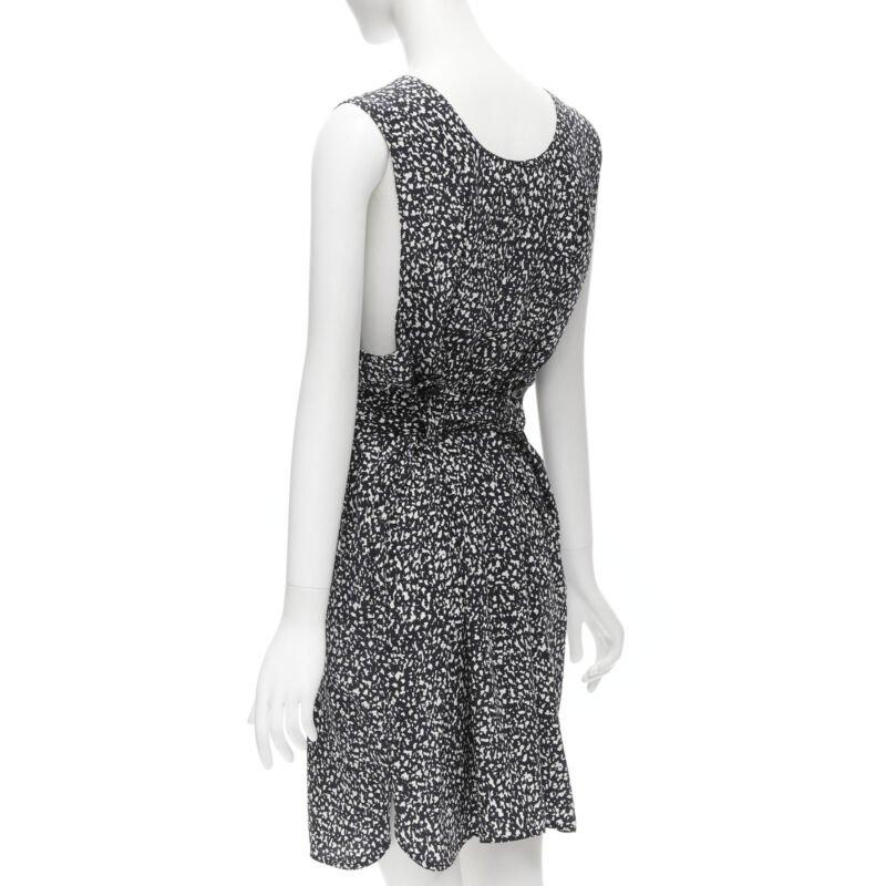 MARNI 100% Seide schwarz weiß abstrakt geknöpftes Etuikleid IT38 XS im Angebot 2