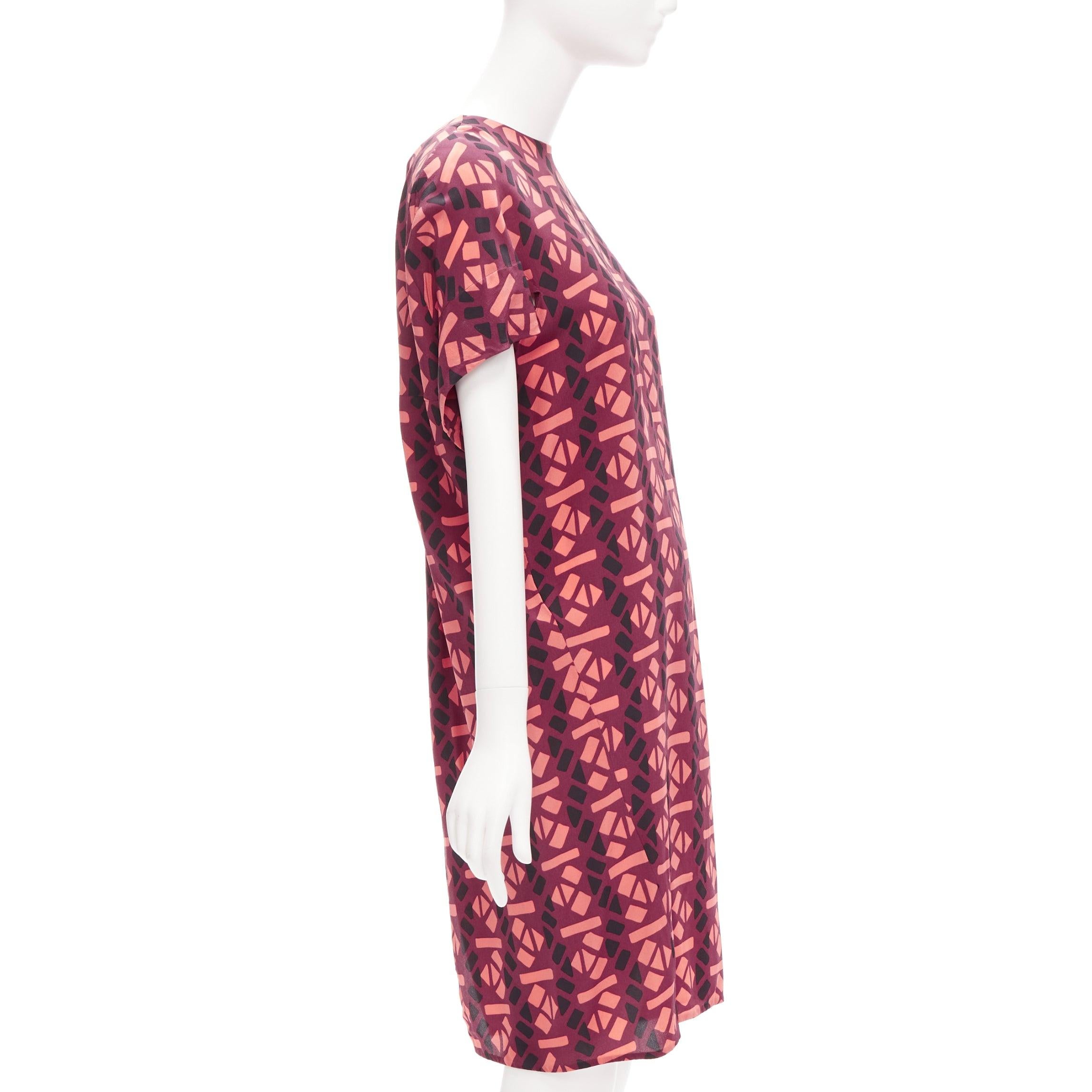 MARNI 100% silk burgundy pink geometric print cap sleeves dress IT36 XS In Excellent Condition For Sale In Hong Kong, NT
