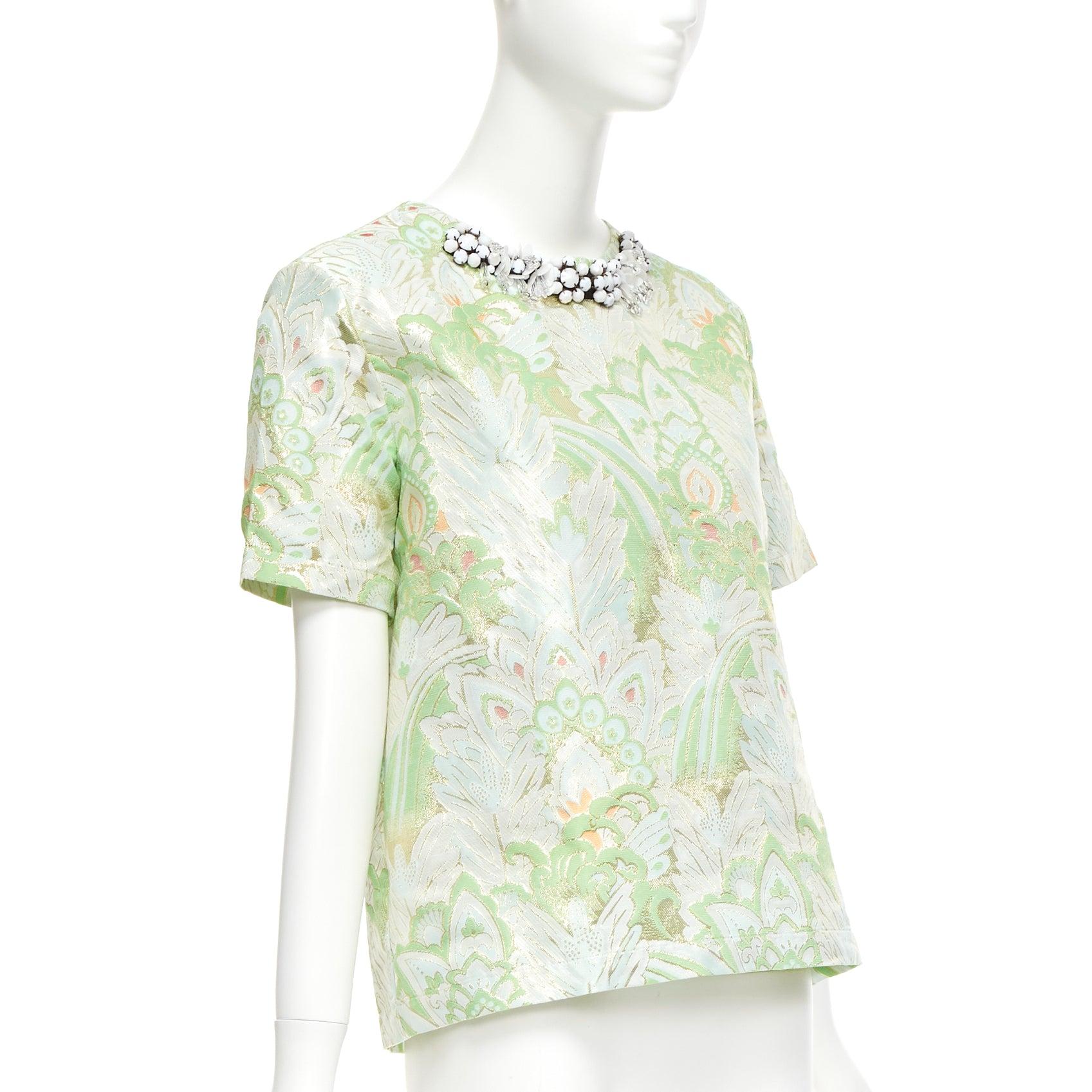 MARNI 2012 green paisley jacquard bead embellished collar boxy top IT38 XS
Reference: CELG/A00324
Brand: Marni
Collection: FW 2012
Material: Polyester, Blend
Color: Green, Multicolour
Pattern: Paisley
Closure: Zip
Extra Details: Back zip.