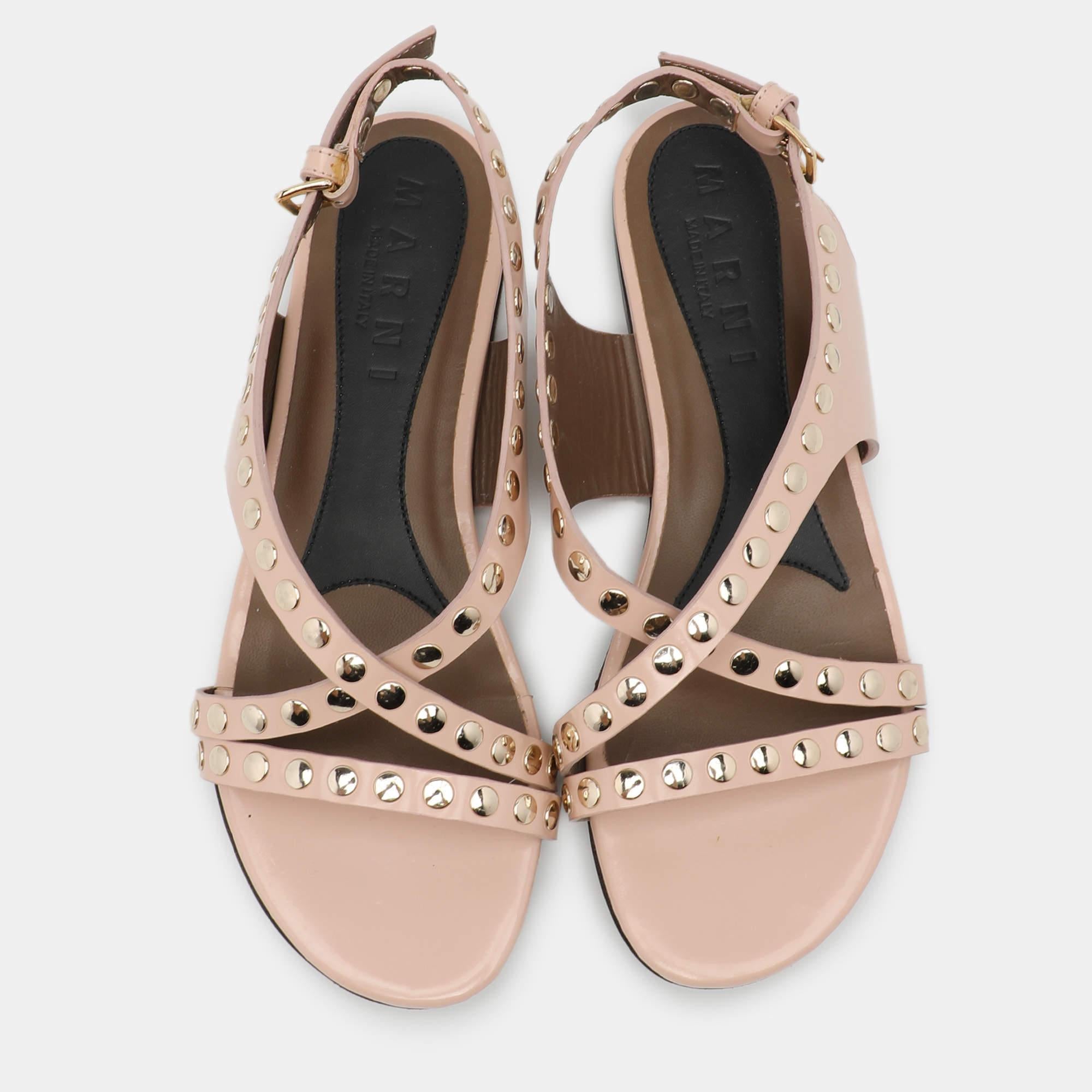 Marni Beige Embellished Leather Slingback Sandals Size 34.5 In Excellent Condition For Sale In Dubai, Al Qouz 2