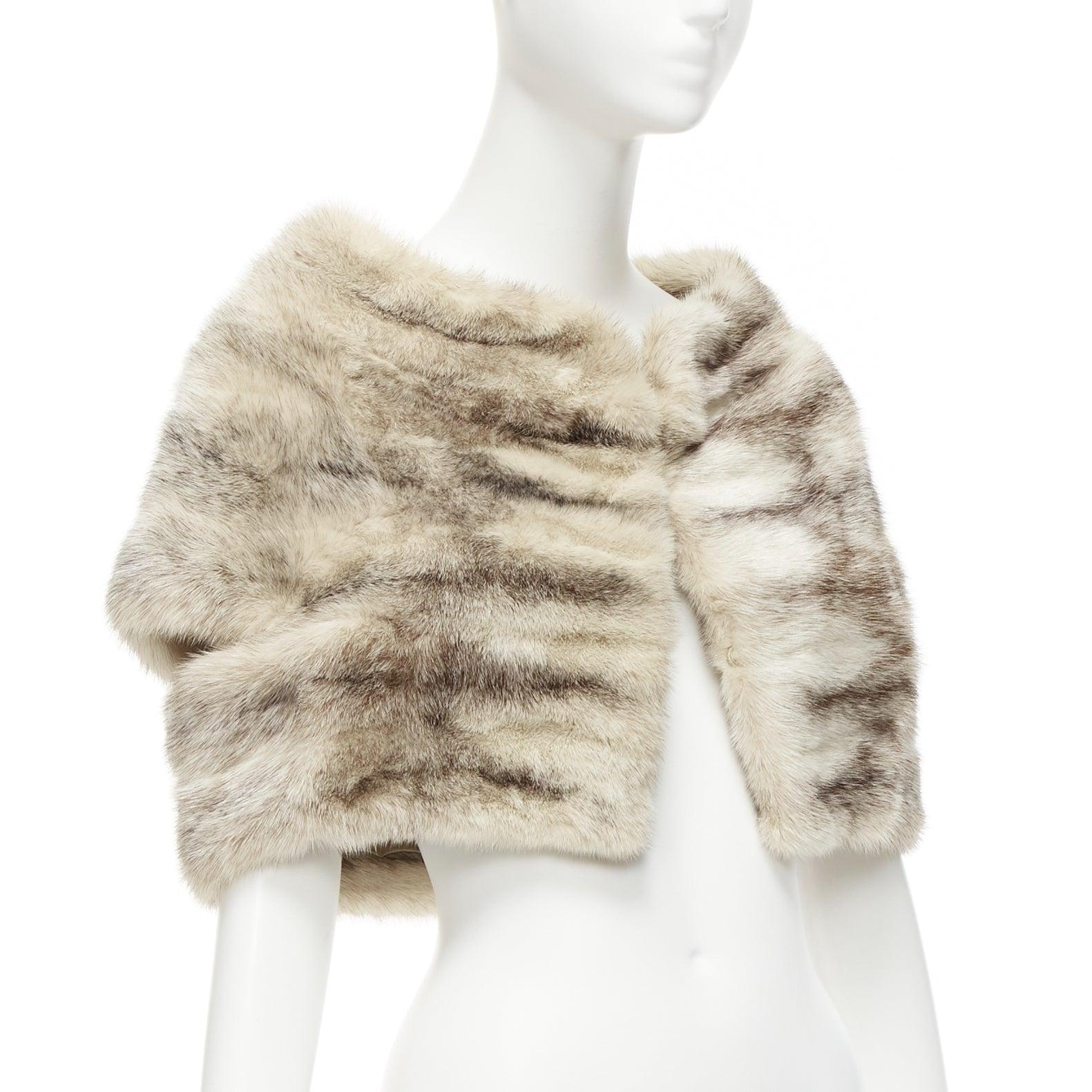 MARNI beige genuine fur striped colouring shawl bolero crop jacket IT40
Reference: DYTG/A00005
Brand: Marni
Material: Fur
Color: Beige, Brown
Pattern: Solid
Closure: Hook & Bar
Lining: Beige Silk
Extra Details: Silk lined.
Made in: