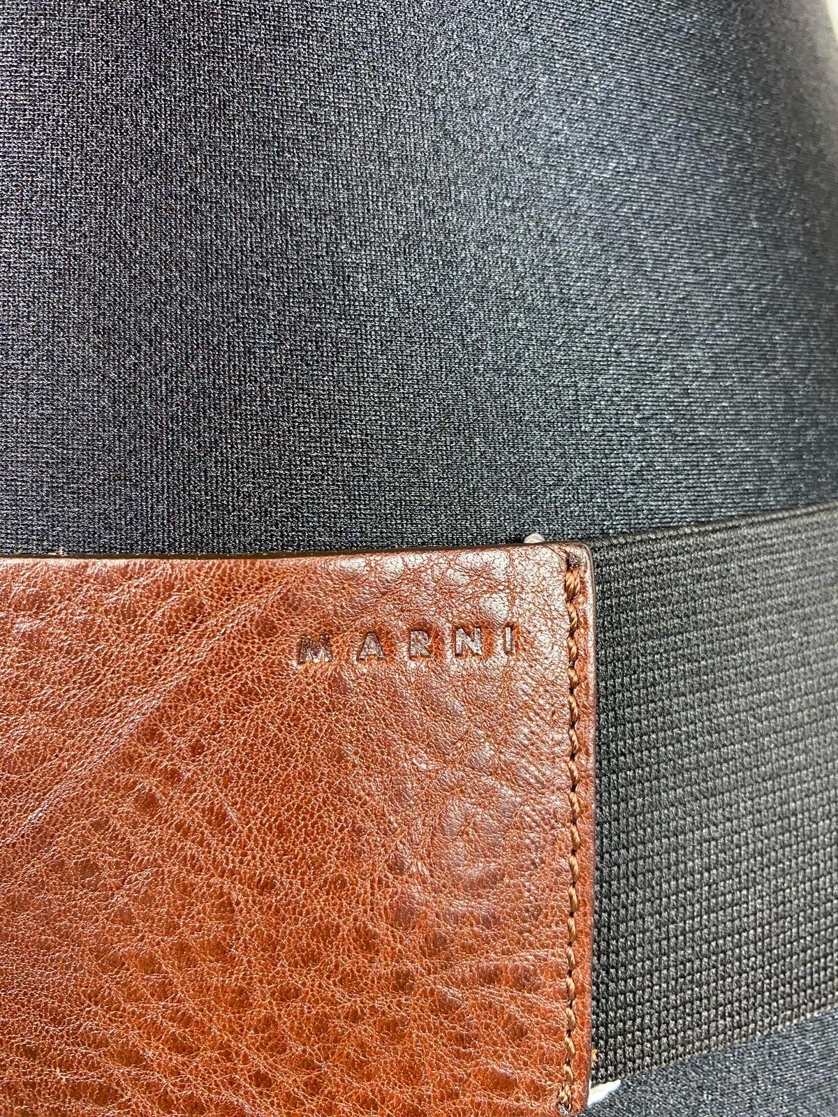 Marni belt with elastic and brown leather insert. In Excellent Condition For Sale In Carnate, IT
