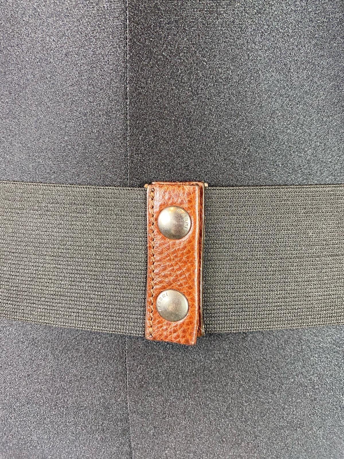 Women's or Men's Marni belt with elastic and brown leather insert. For Sale