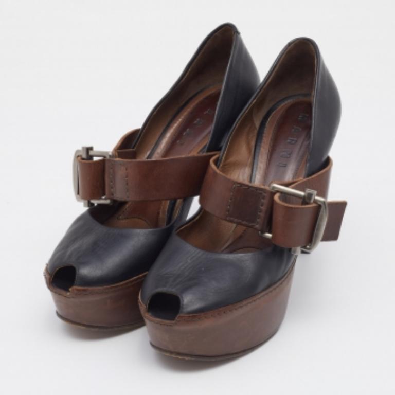 Marni Black/Brown Leather Mary Jane Peep Toe Platform Pumps Size 40 In Fair Condition In Dubai, Al Qouz 2