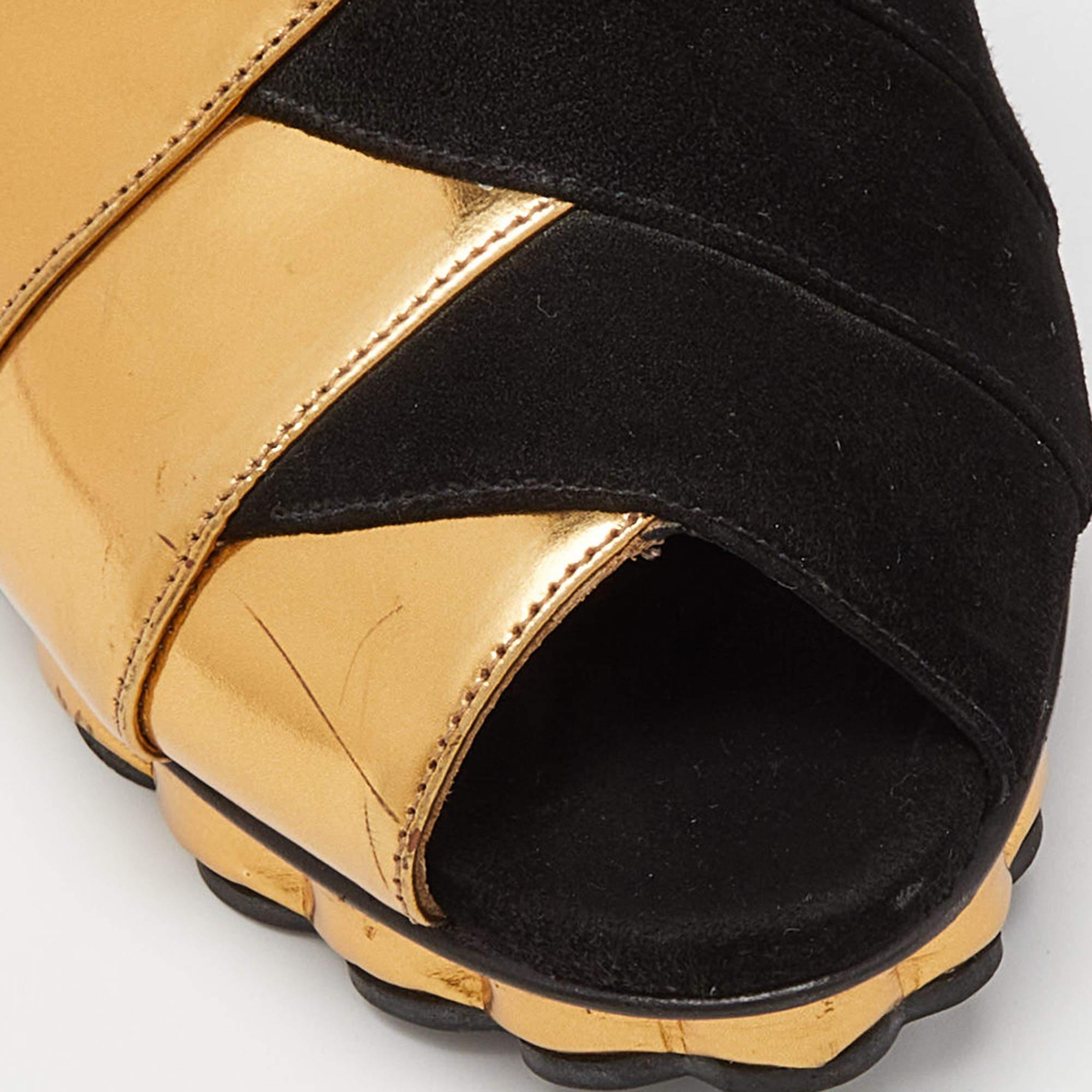 Marni Black/Gold Suede and Leather Peep Toe Platform Sandals Size 40.5 For Sale 3