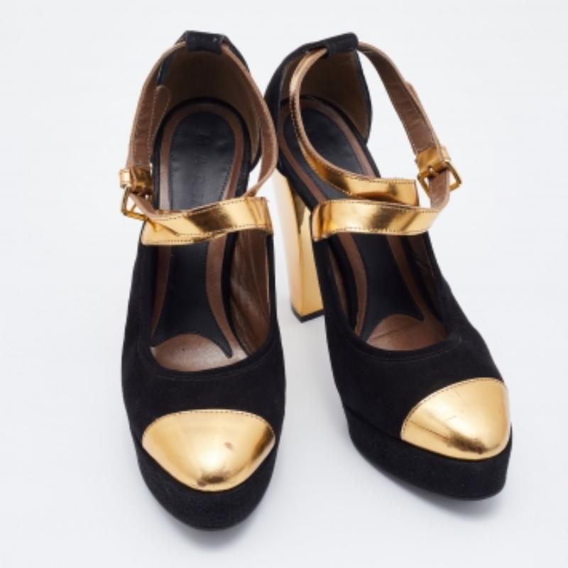 Ces escarpins galbés ajouteront un style immense à votre look. Fabriquées dans un matériau luxueux, elles sont dotées de semelles intérieures bien doublées qui offrent un confort infini.