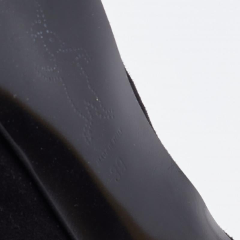 Marni Plateformes en cuir et daim noir/doré Escarpins à bride cheville Taille 39 en vente 2