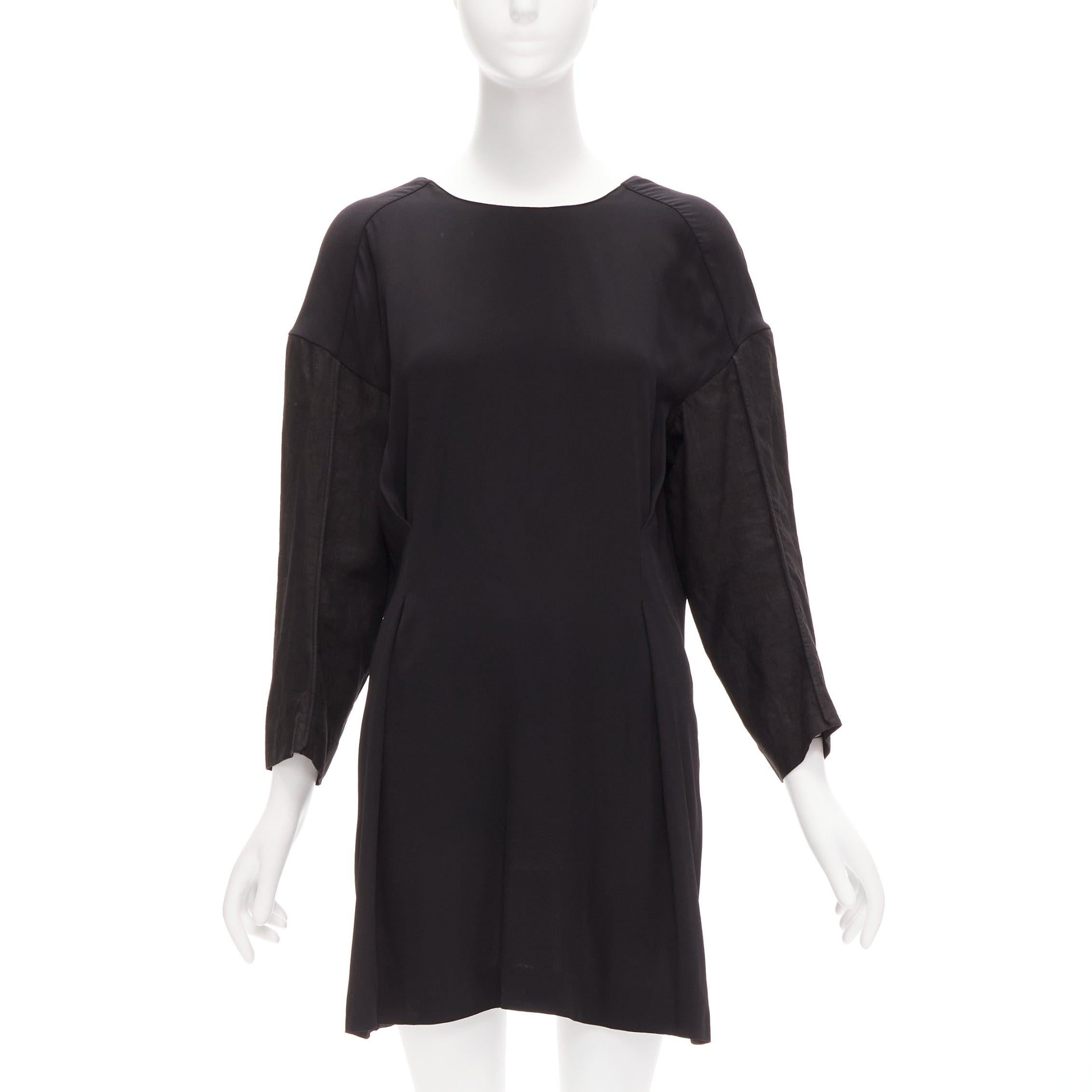 MARNI black grey contrast cutout armhole bateau tie back mini dress IT38 XS
Reference: CELG/A00288
Brand: Marni
Material: Viscose, Blend
Color: Black, Grey
Pattern: Solid
Closure: Self Tie
Extra Details: Tie back with V neck design. Armhole cut out