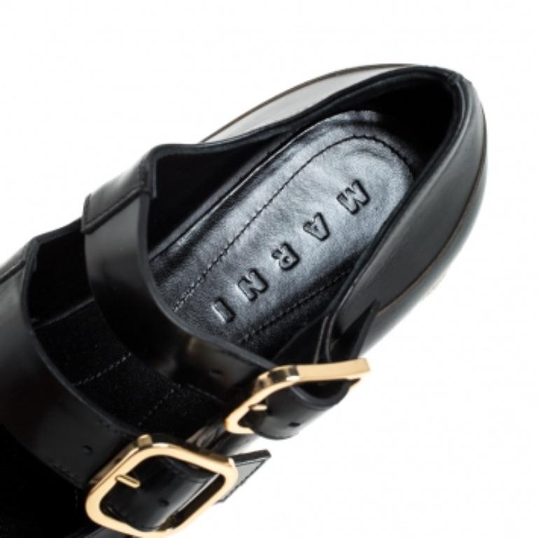 Beige Espadrilles à plateforme en cuir noir de Marni Taille 38 en vente